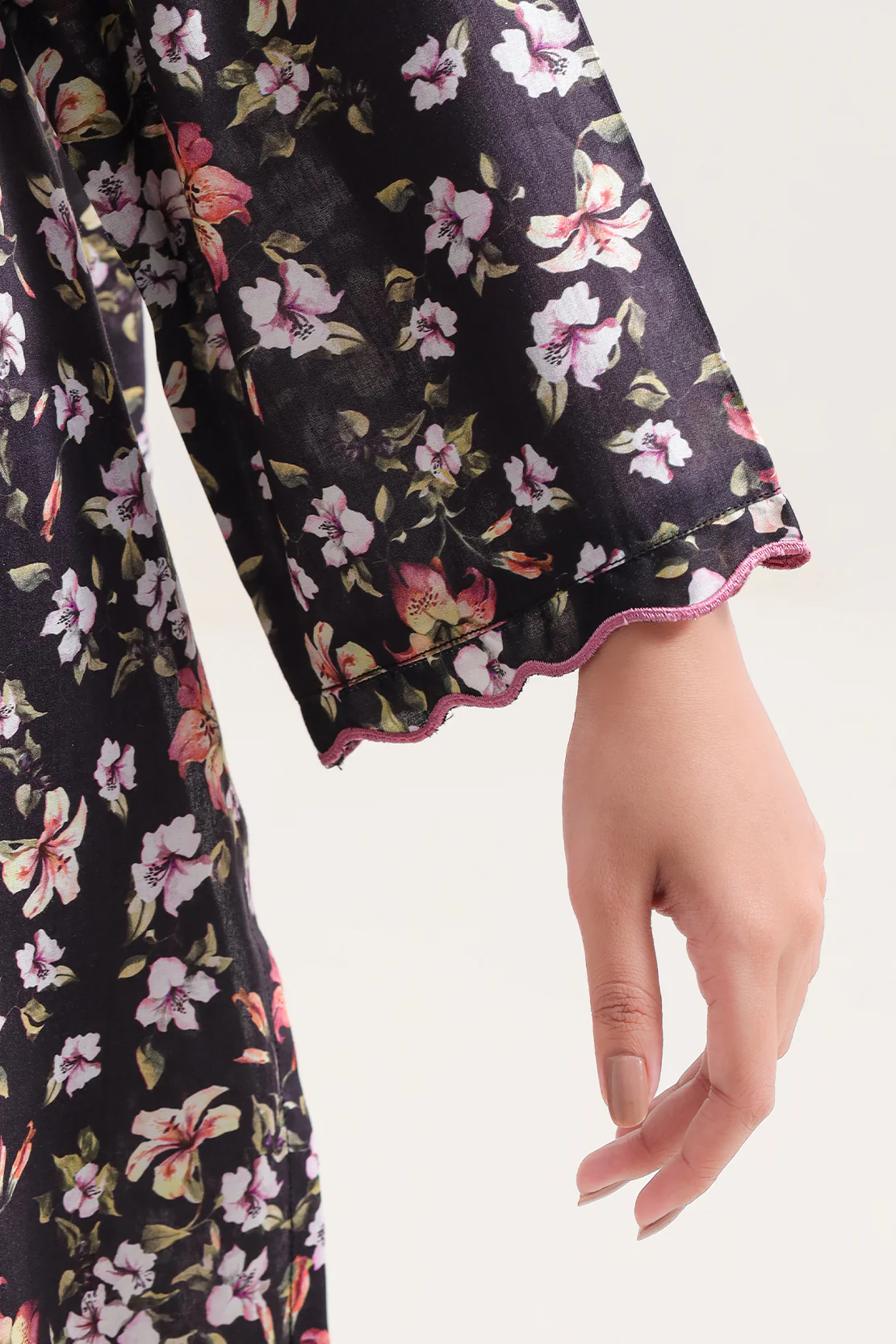 Printed Arabic Lawn Stitched 2 Piece (Shirt/Trouser) - Image 4