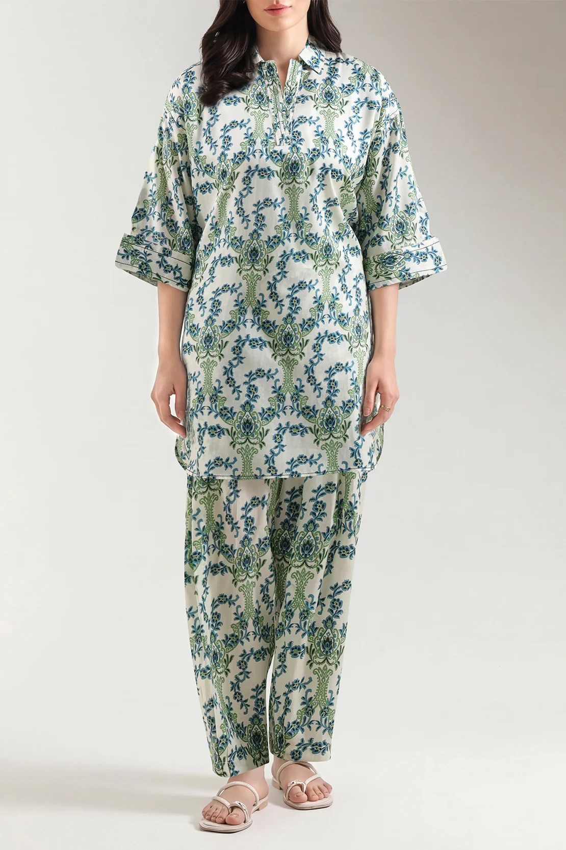 Printed Arabic Lawn Stitched 2 Piece (Shirt/Trouser)