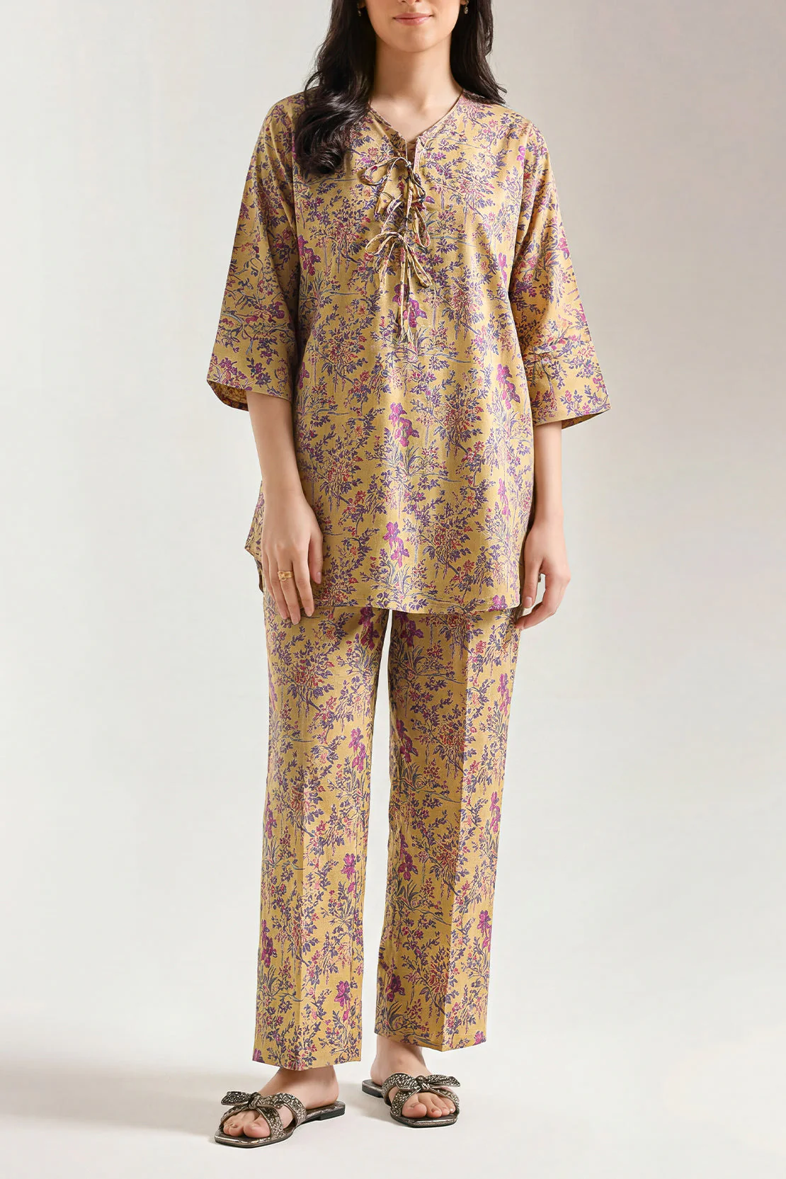 Printed Arabic Lawn Stitched 2 Piece (Shirt/Trouser) - Image 2
