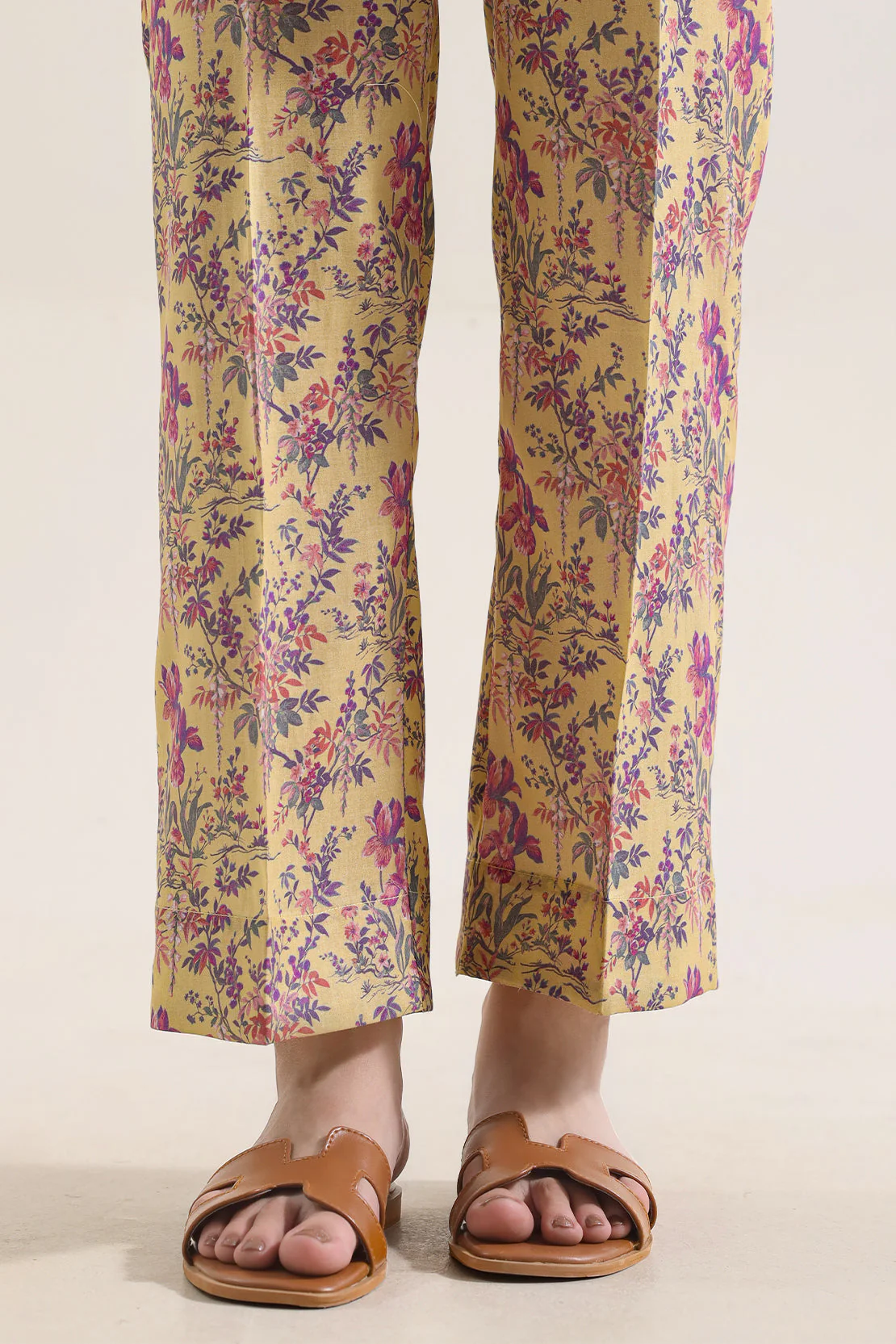 Printed Arabic Lawn Stitched 2 Piece (Shirt/Trouser) - Image 5