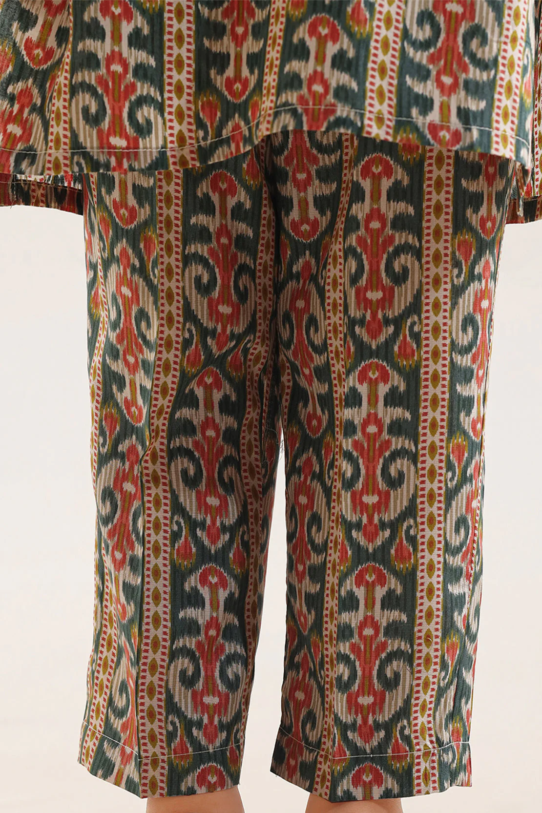 Printed Arabic Lawn Stitched Shirt For Kids - Image 5