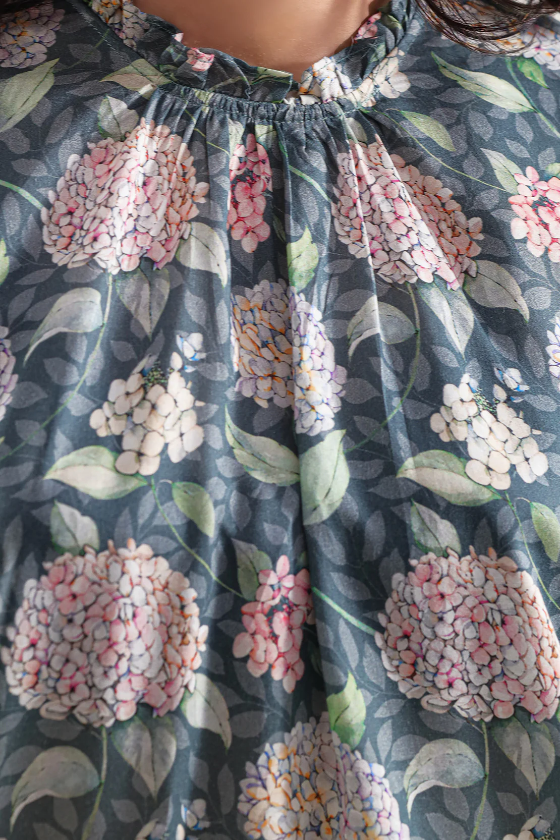 Printed Arabic Lawn Stitched Shirt - Image 4