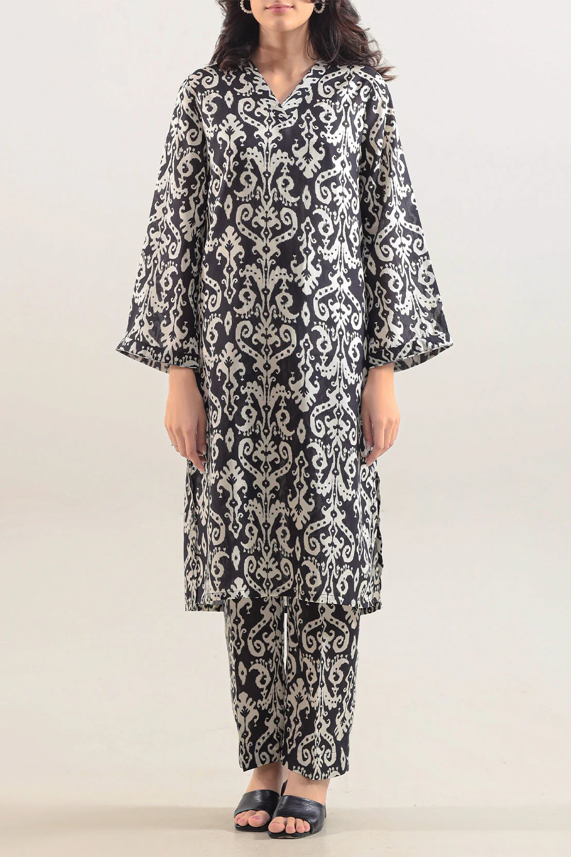 Printed Arabic Lawn Stitched Shirt