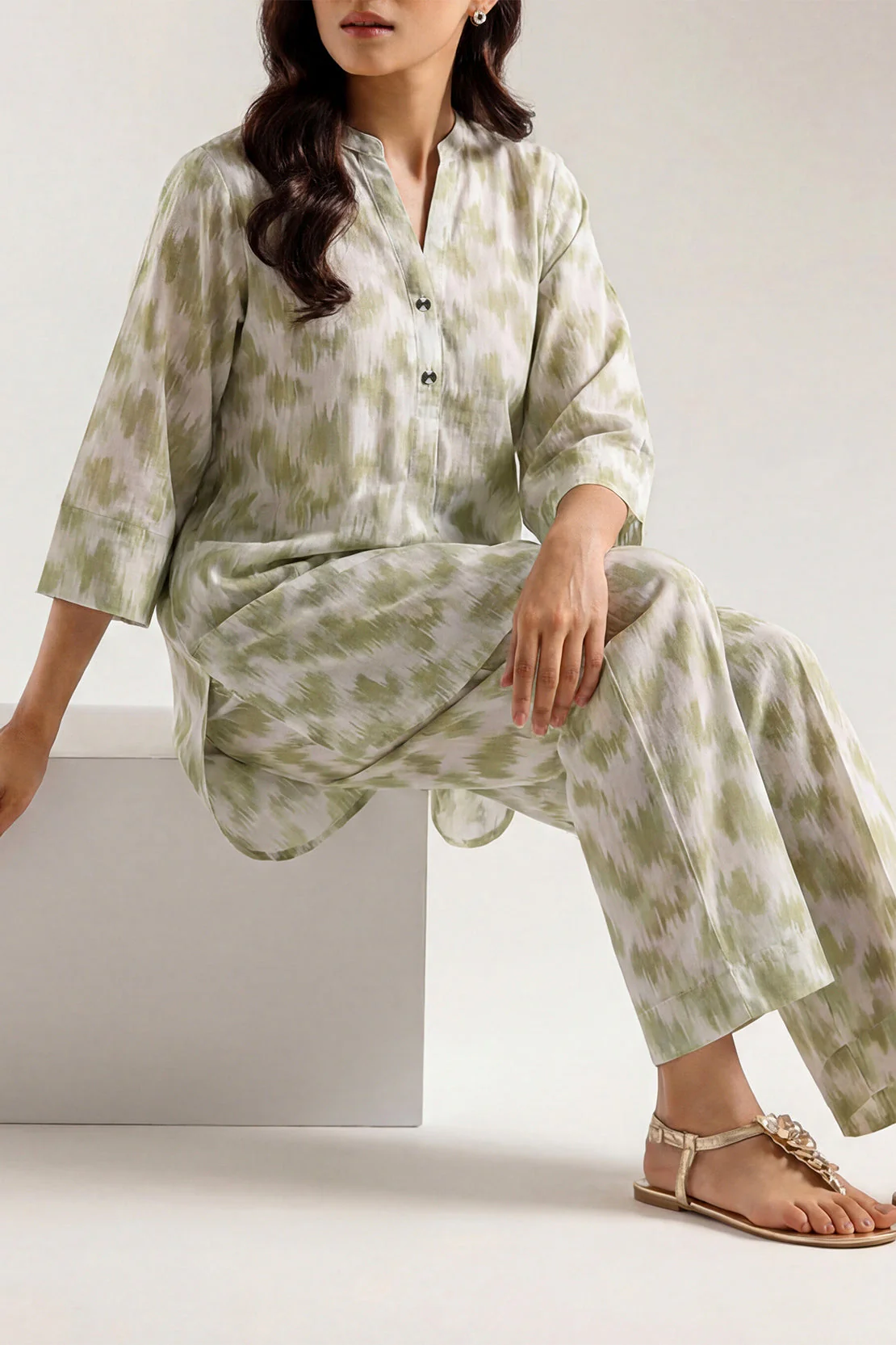 Printed Arabic Lawn Stitched Shirt