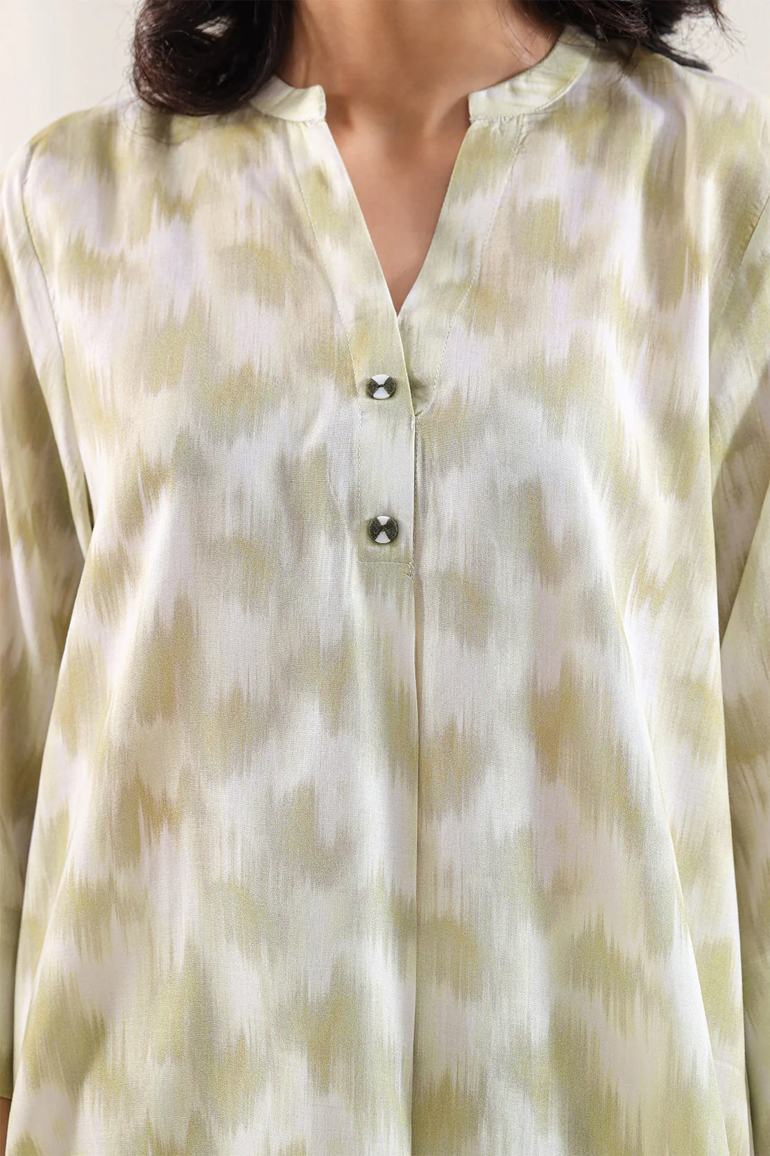 Printed Arabic Lawn Stitched Shirt - Image 3