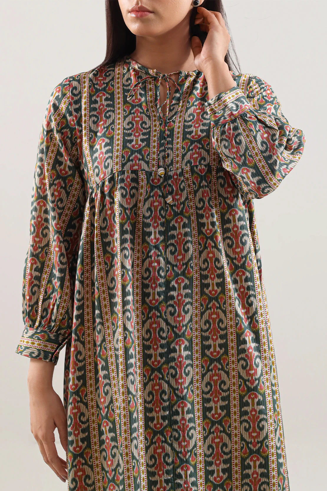 Printed Arabic Lawn Stitched Shirt - Image 3