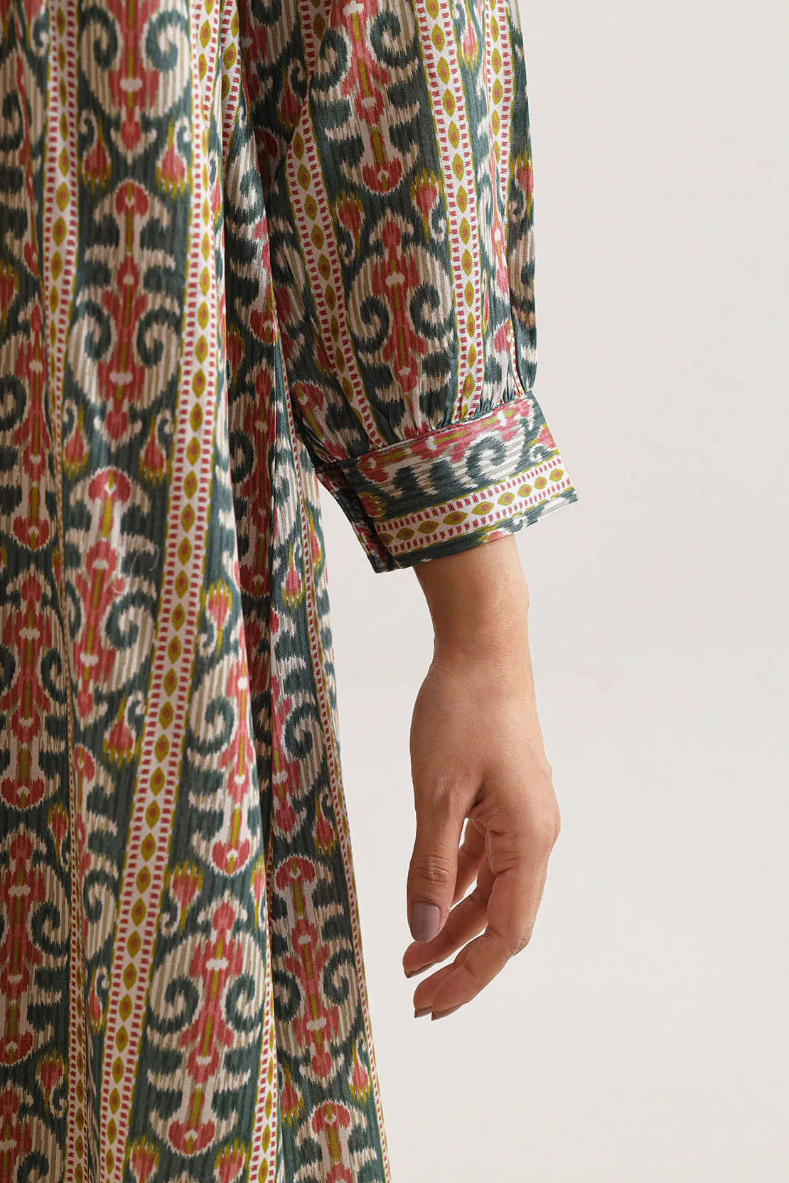 Printed Arabic Lawn Stitched Shirt - Image 5