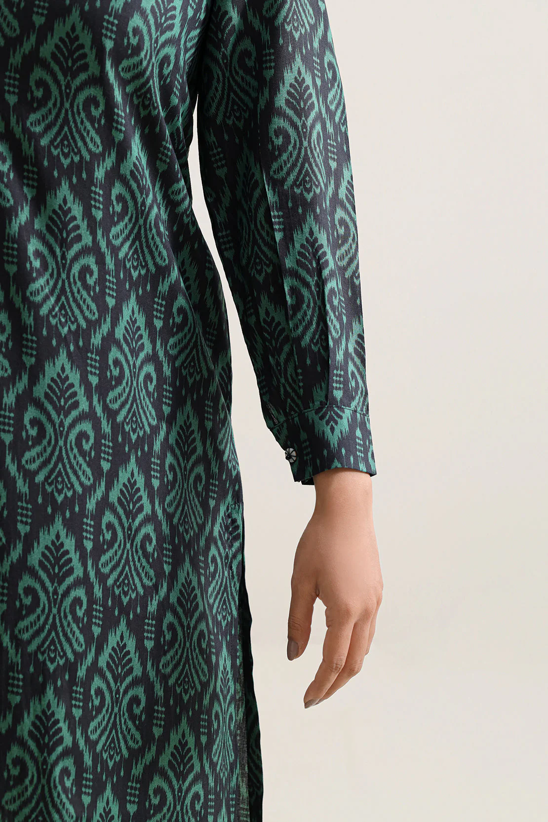 Printed Arabic Lawn Stitched Shirt - Image 5