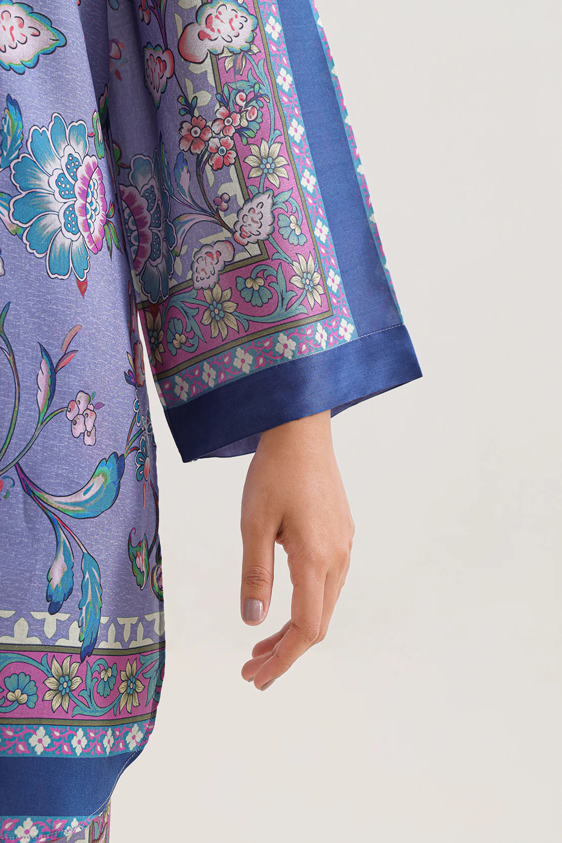 Printed Arabic Lawn Stitched Shirt - Image 4