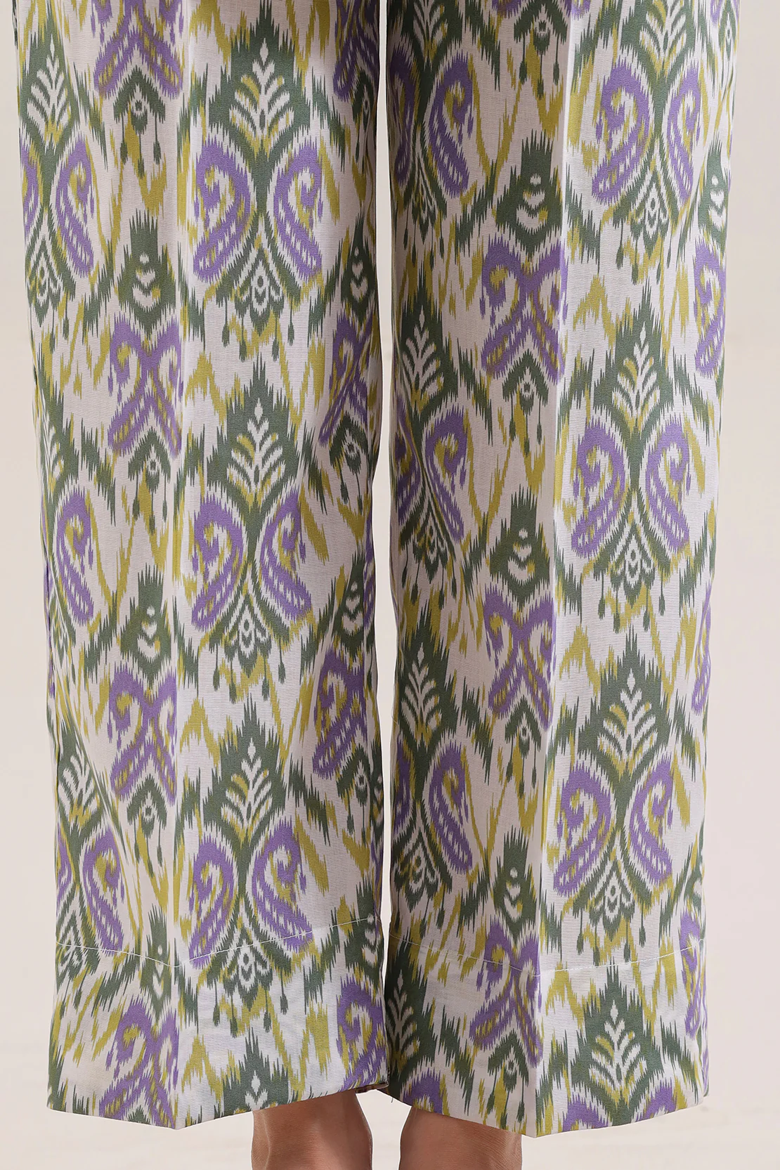 Printed Arabic Lawn Stitched Shirt - Image 6