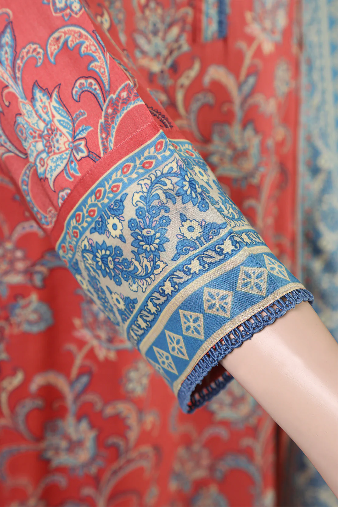 Printed Arabic Linen Stitched 3 Piece - Image 4