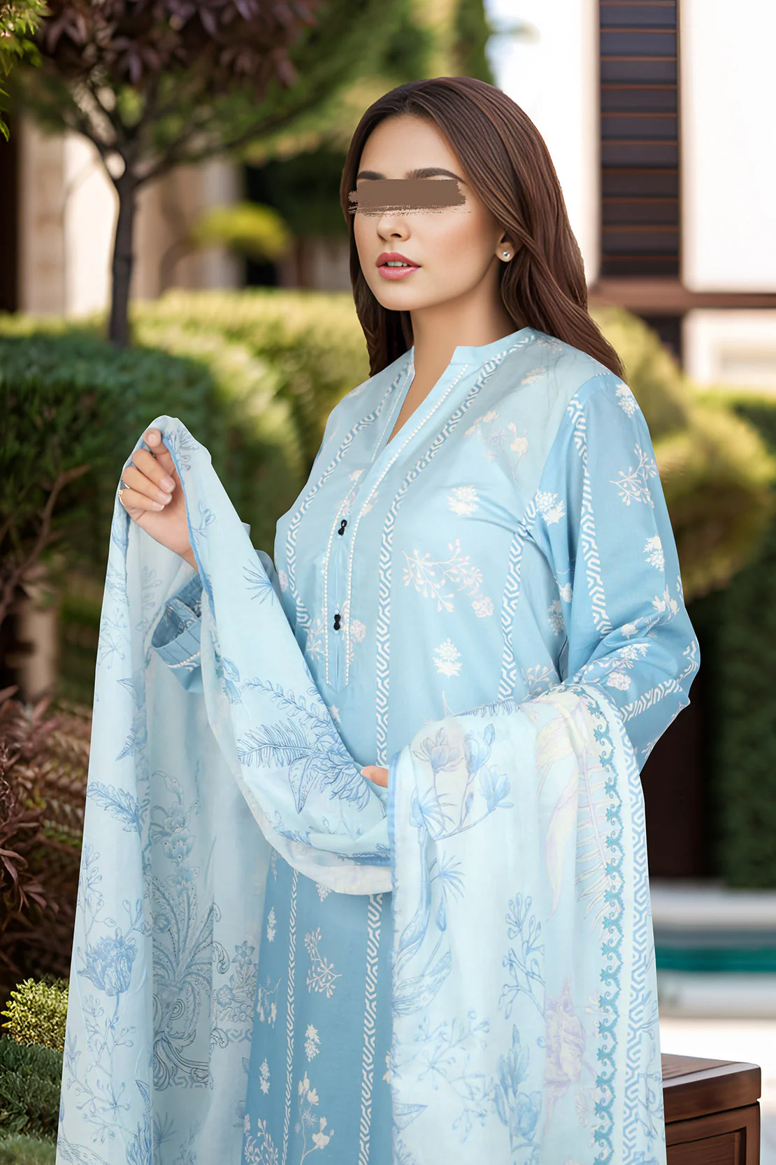 Printed Cambric Stitched 3 Piece With Chiffon Dupatta - Image 3