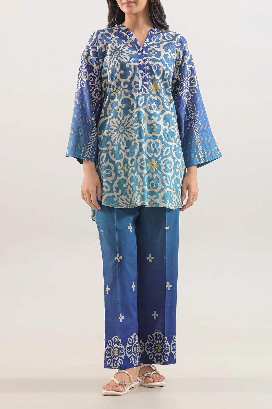 Printed Cotton Viscose Stitched 2 Piece (Shirt/Trouser)