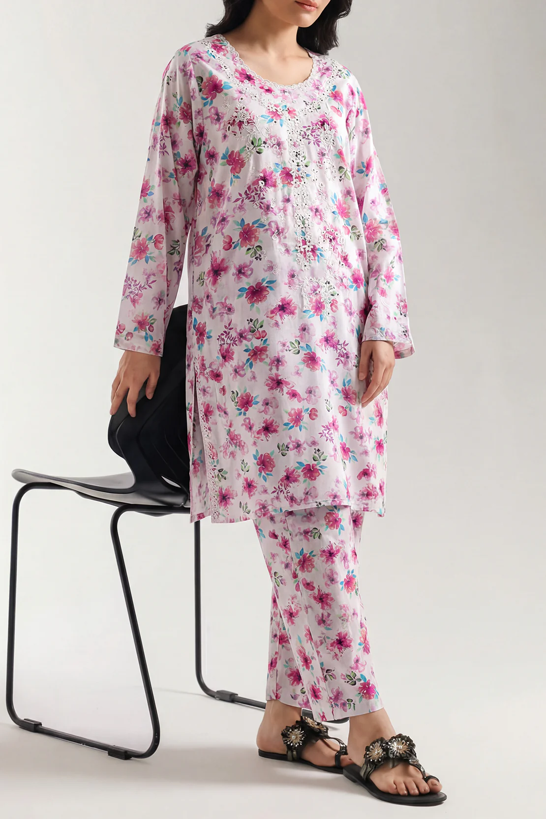 Printed Embroidered Arabic Lawn Stitched 2 Piece (Shirt/Trouser)