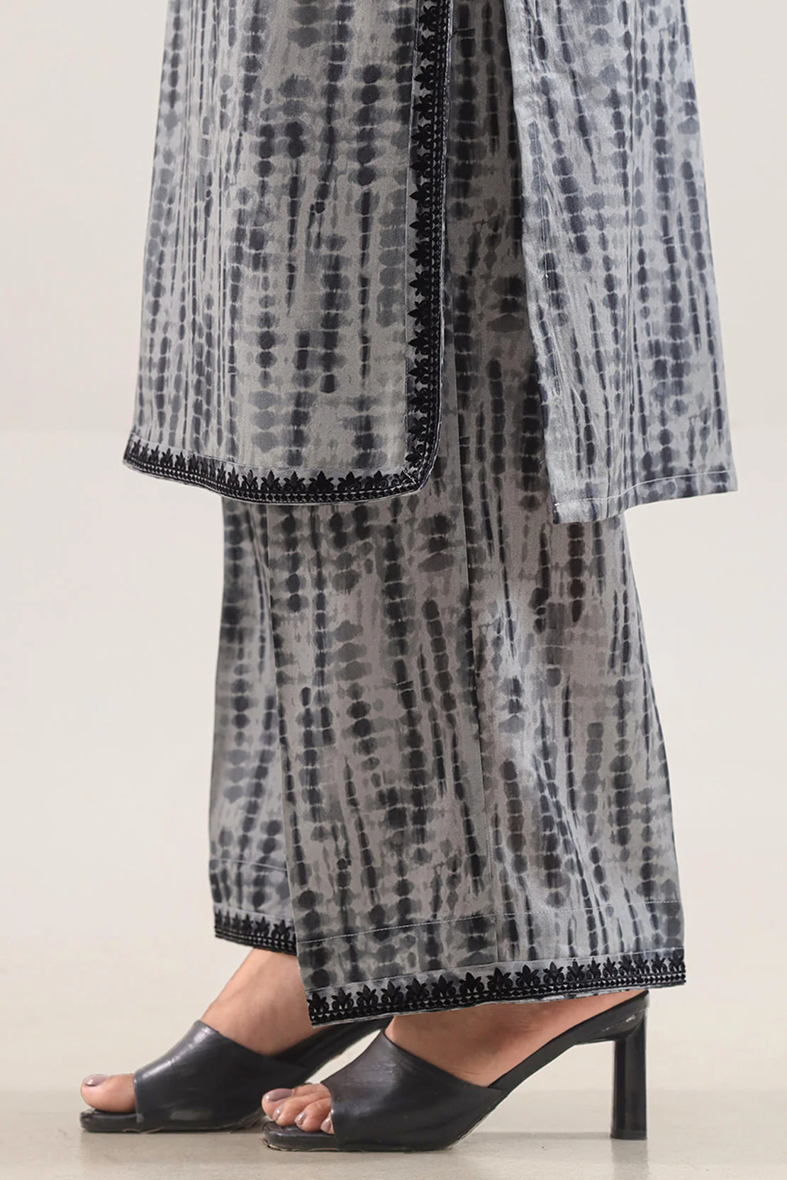 Printed Embroidered Arabic Lawn Stitched 2 Piece (Shirt/Trouser) - Image 5