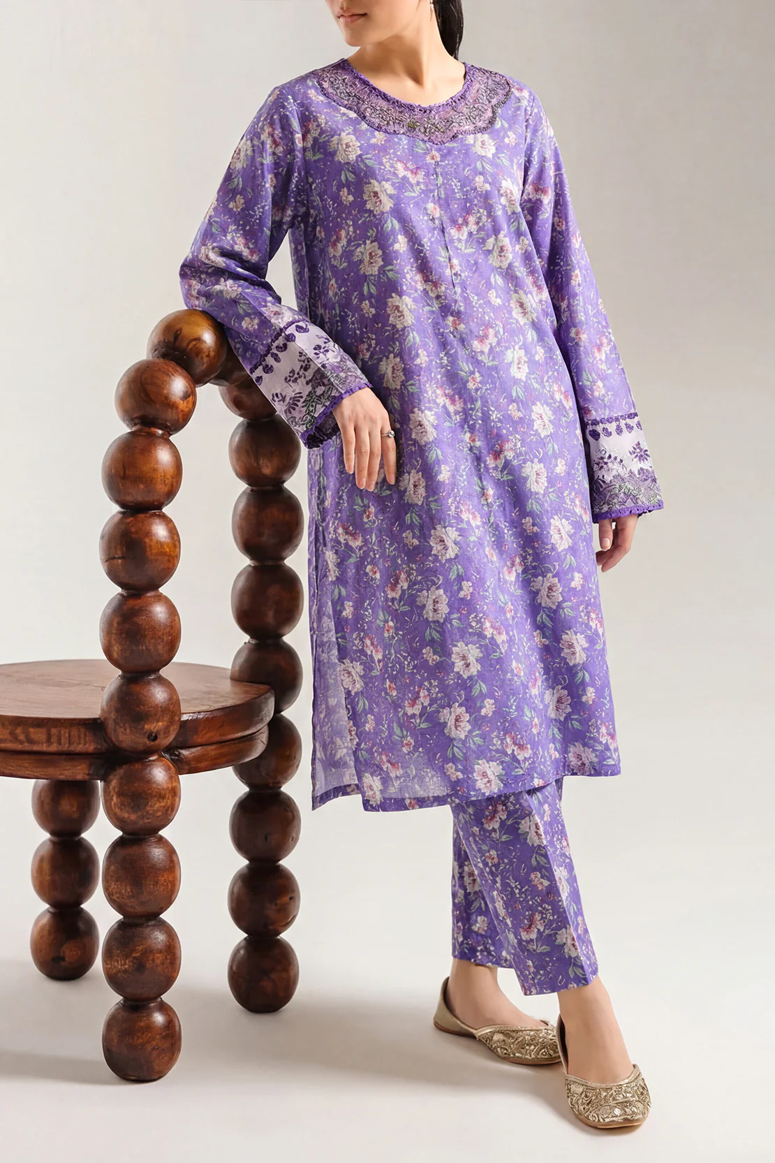 Printed Embroidered Arabic Lawn Stitched 2 Piece (Shirt/Trouser)