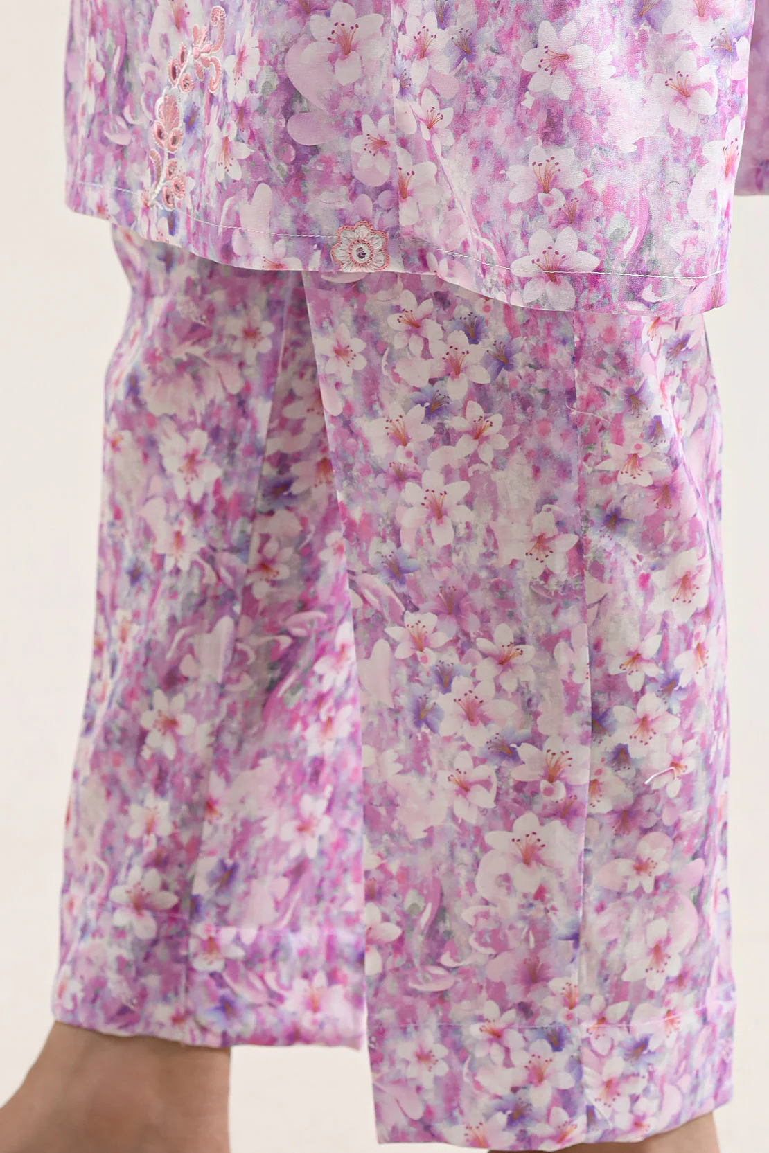 Printed Embroidered Arabic Lawn Stitched 2 Piece (Shirt/Trouser) - Image 6
