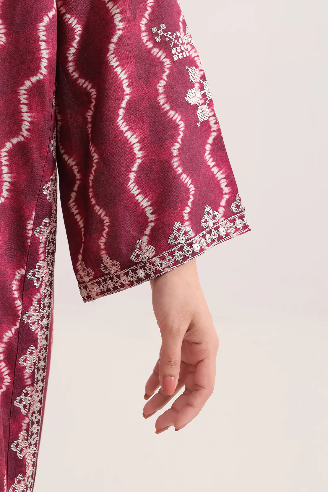 Printed Embroidered Arabic Lawn Stitched Shirt - Image 4