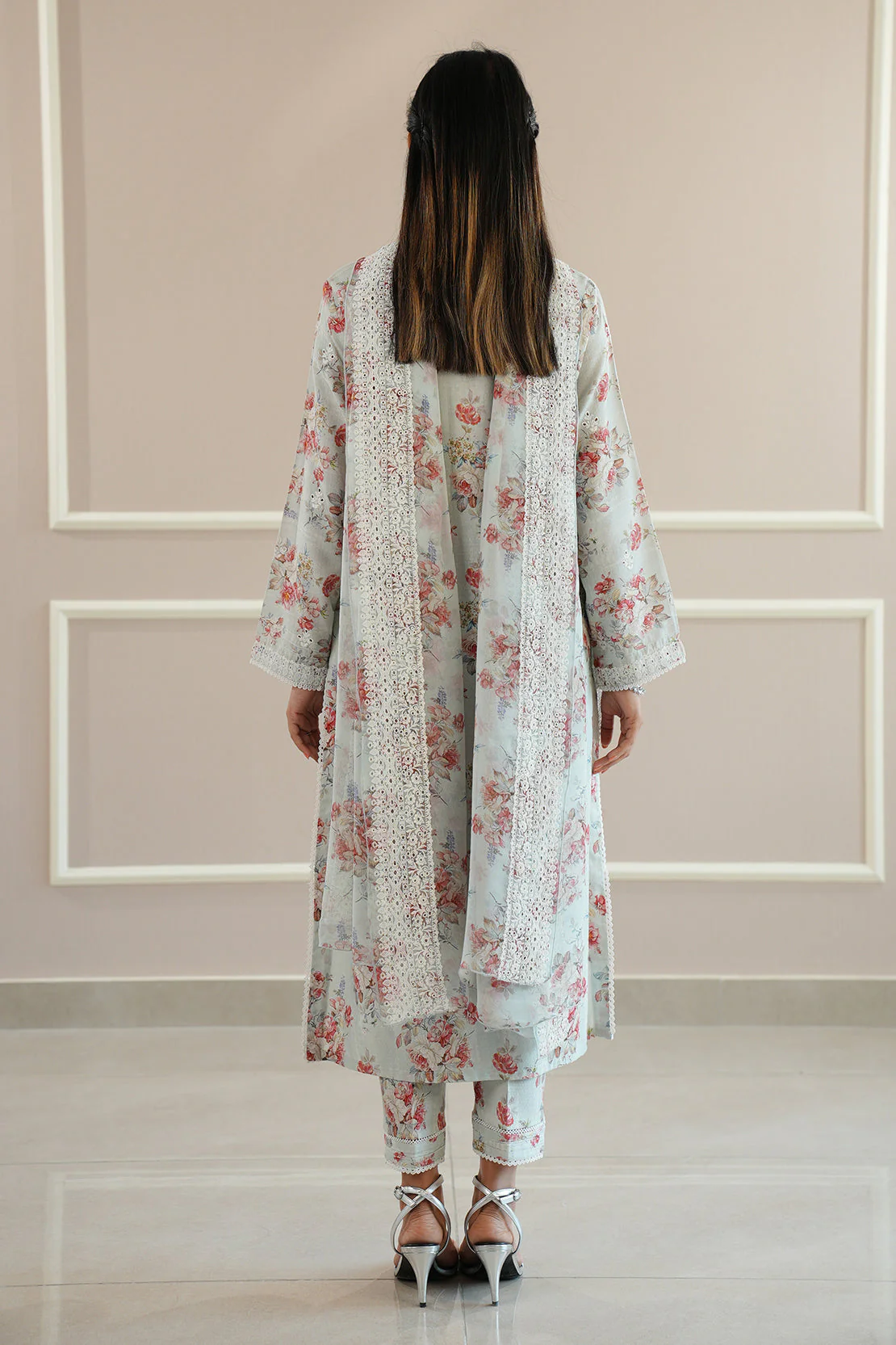 Printed Embroidered Cotton Jacquard Stitched 3 Piece - Image 4