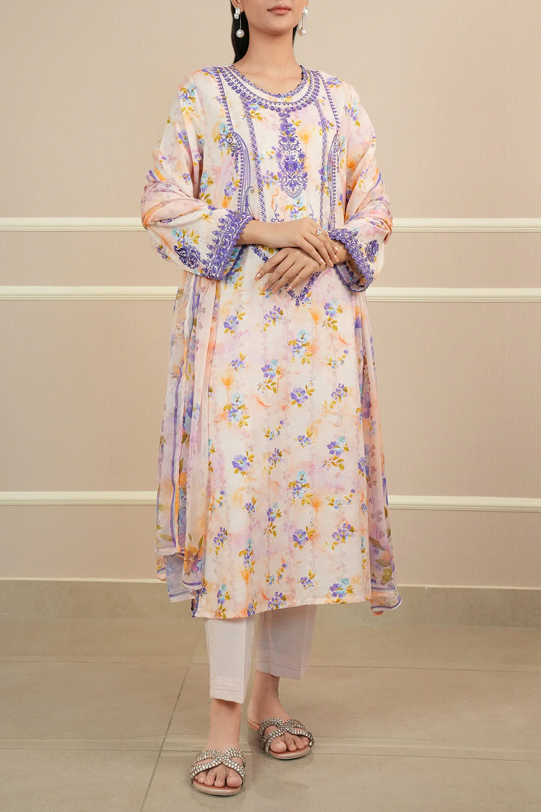 Printed Embroidered Cotton Jacquard Stitched 3 Piece - Image 4
