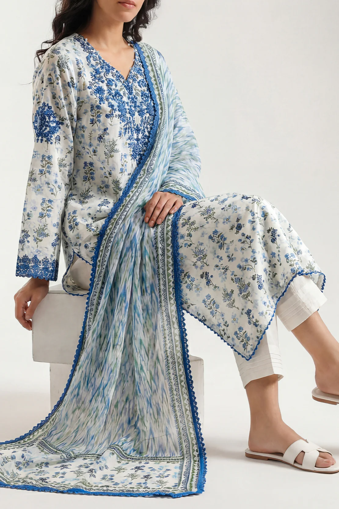 Printed Embroidered Cotton Jacquard Stitched 3 Piece With Chiffon Dupatta - Image 3