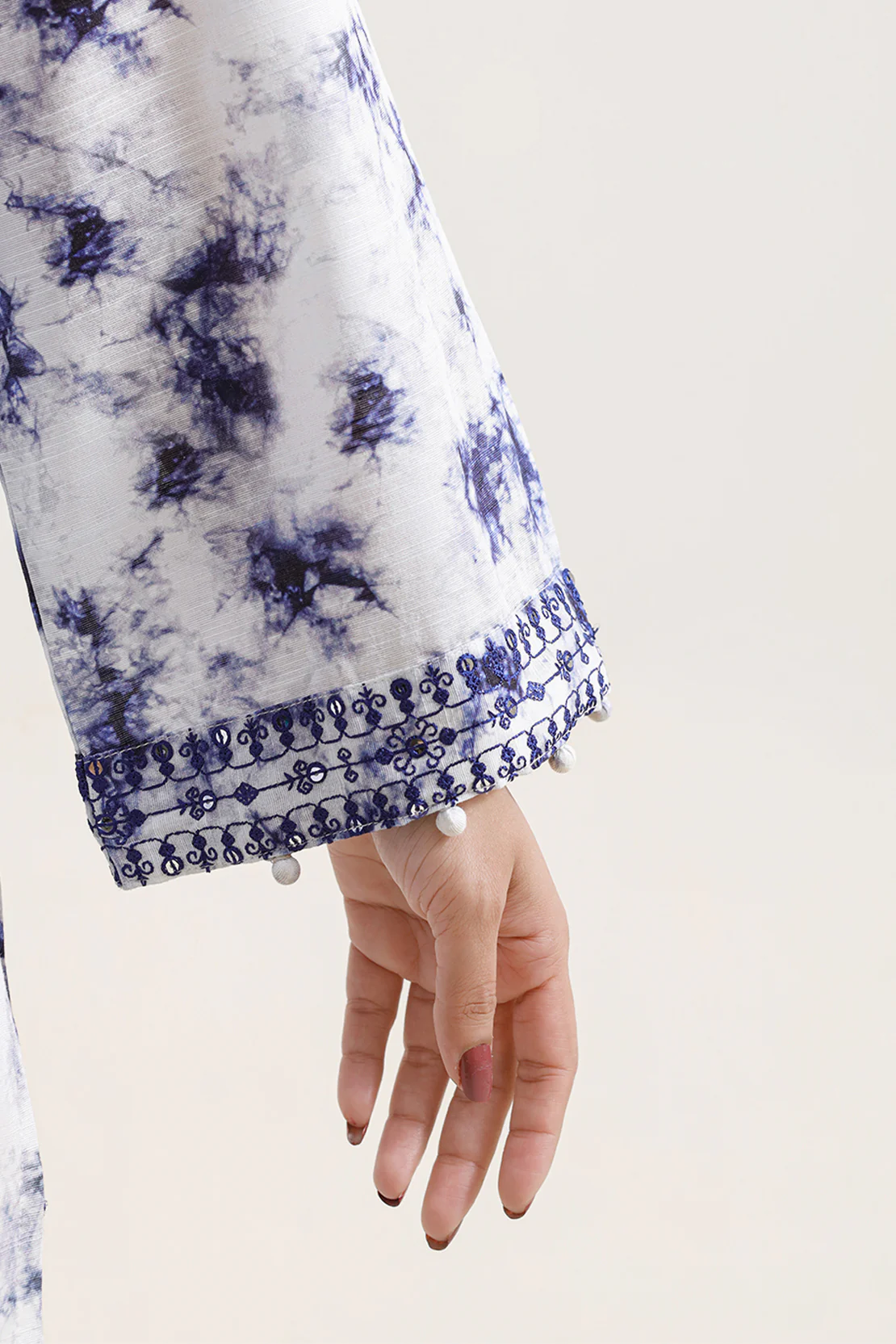 Printed Embroidered Khaddar Stitched 2 Piece (Shirt/Trouser) - Image 4
