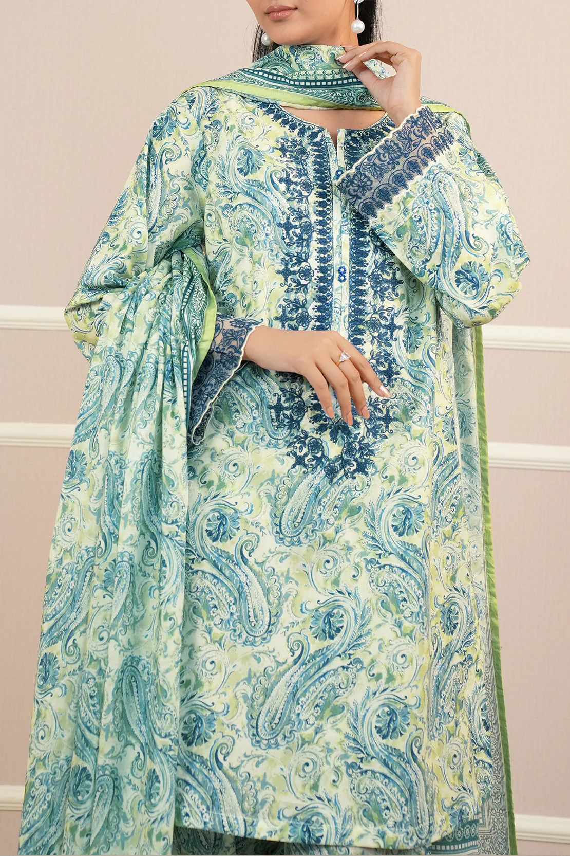 Printed+Embroidered Lawn Stitched 2 Piece (Shirt/Dupatta) - Image 5