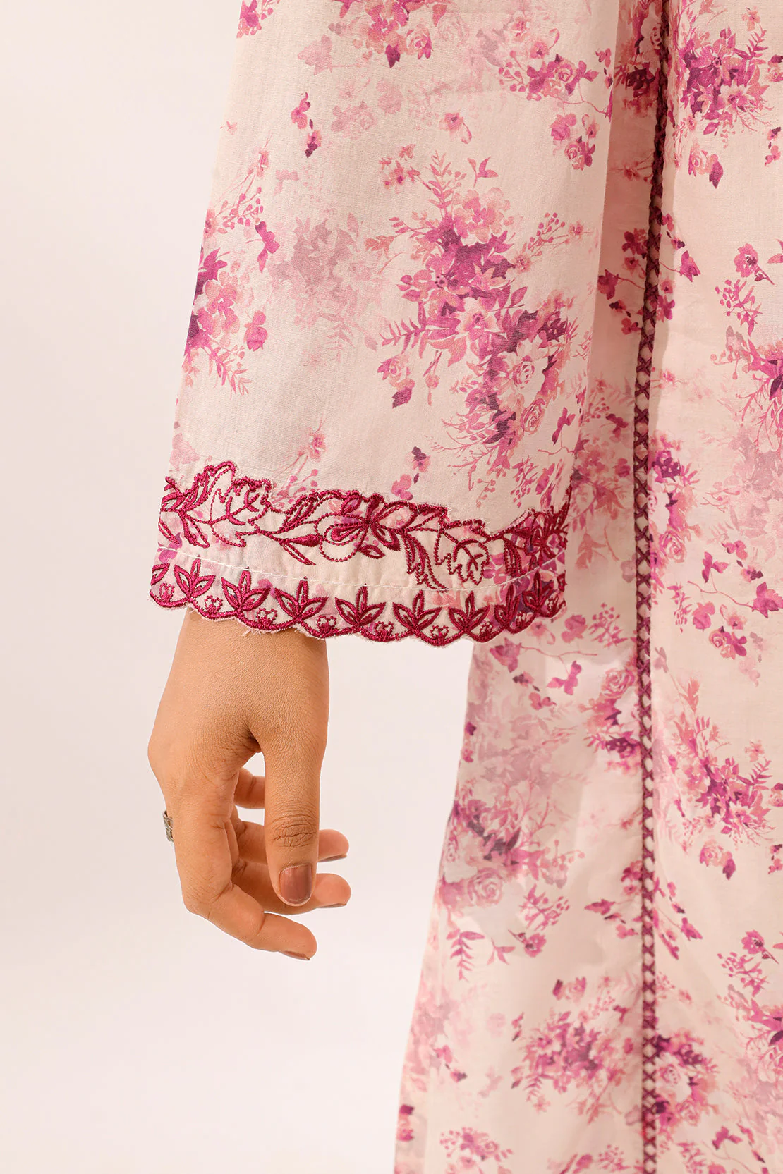 Printed Embroidered Lawn Stitched 3 Piece - Image 5