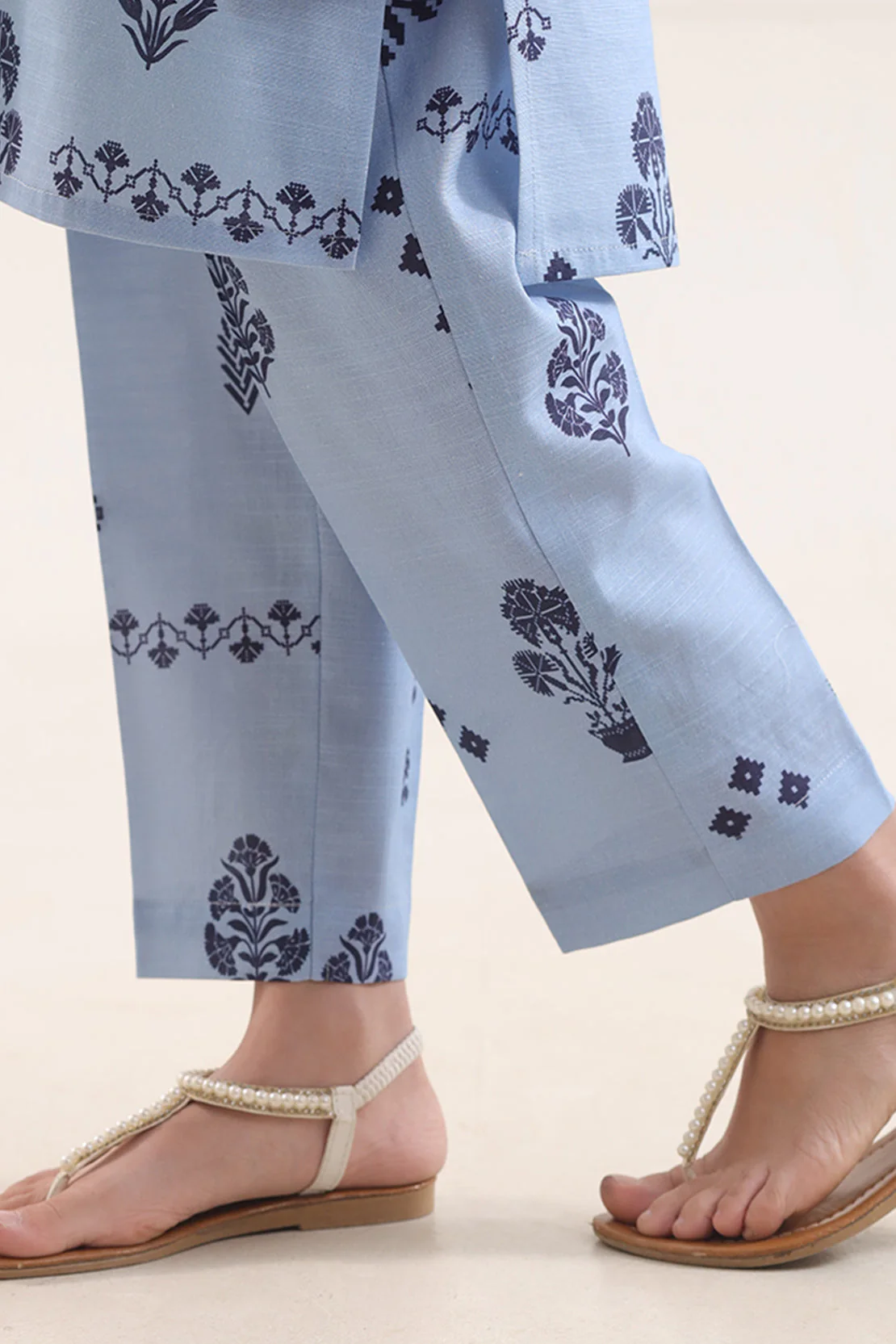 Printed Khaddar Pant for kids - Image 2