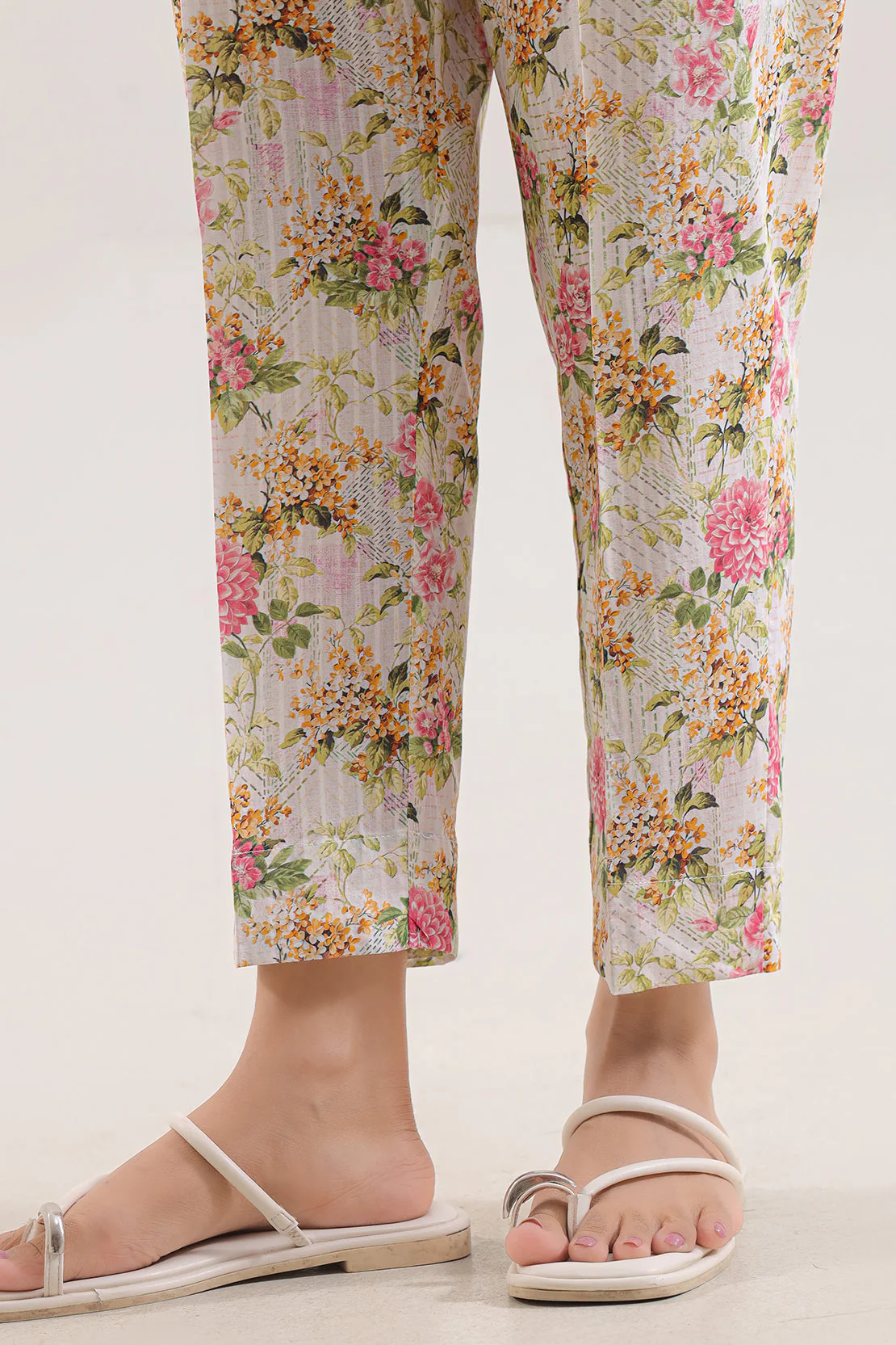 Printed Khaddar Pant - Image 2