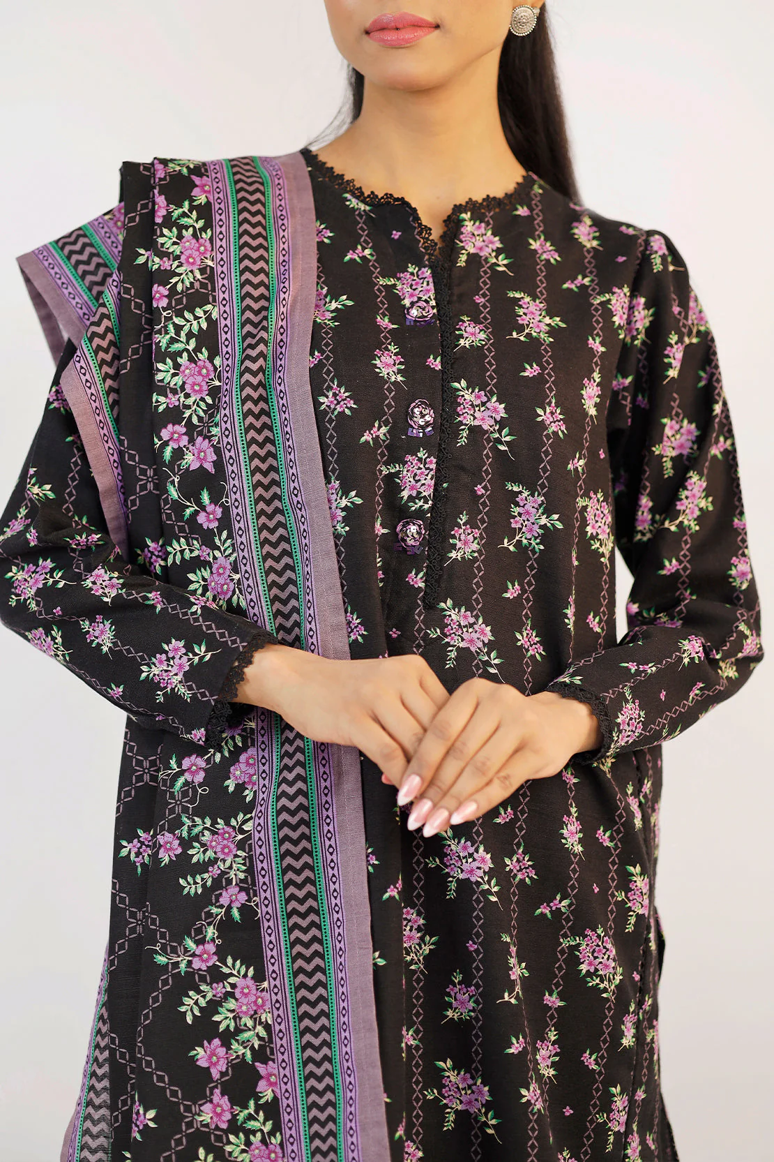 Printed Khaddar Stitched 2 Piece Shirt/Dupatta - Image 5
