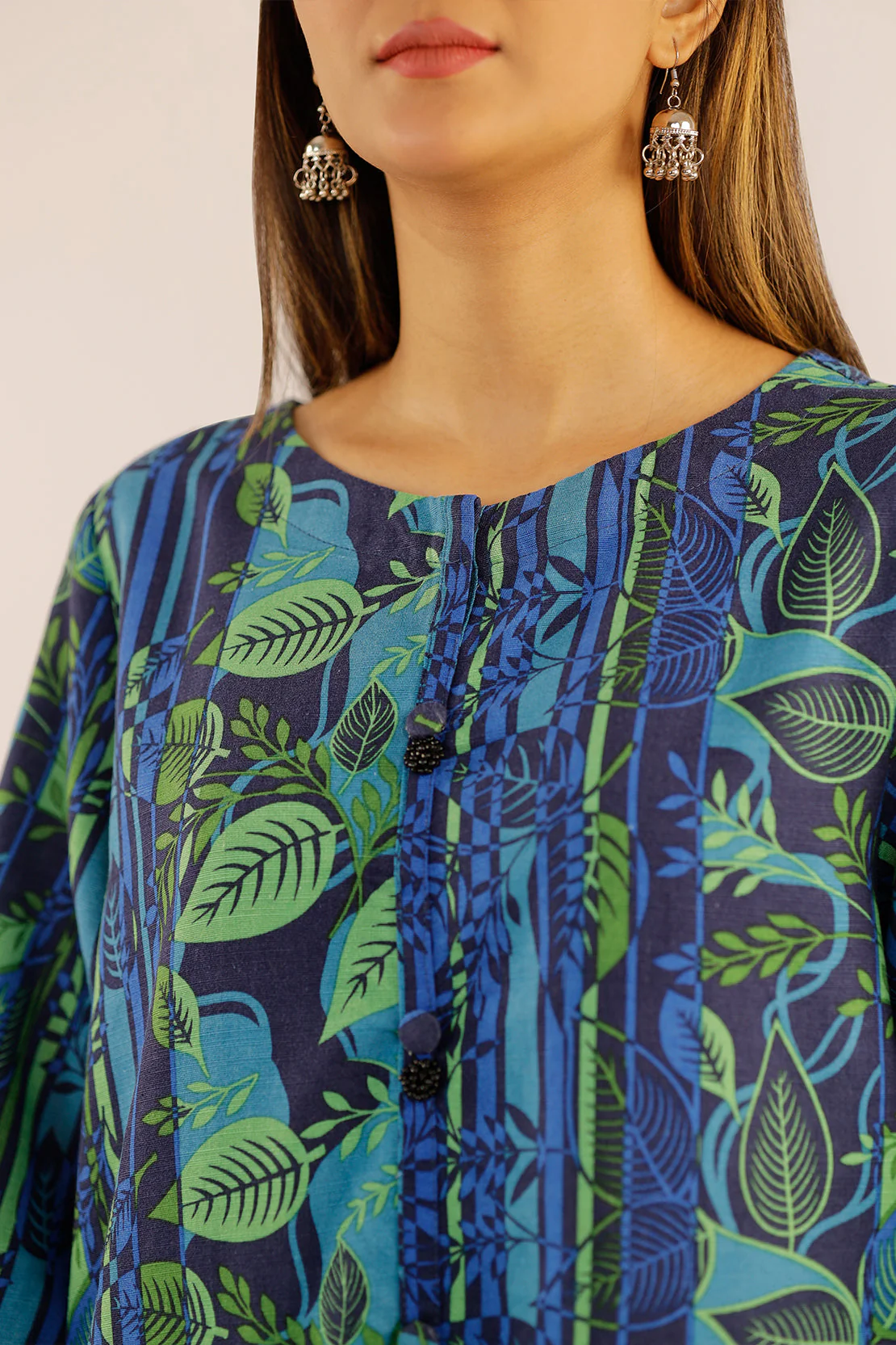 Printed Khaddar Stitched 2 Piece Shirt/Dupatta - Image 5