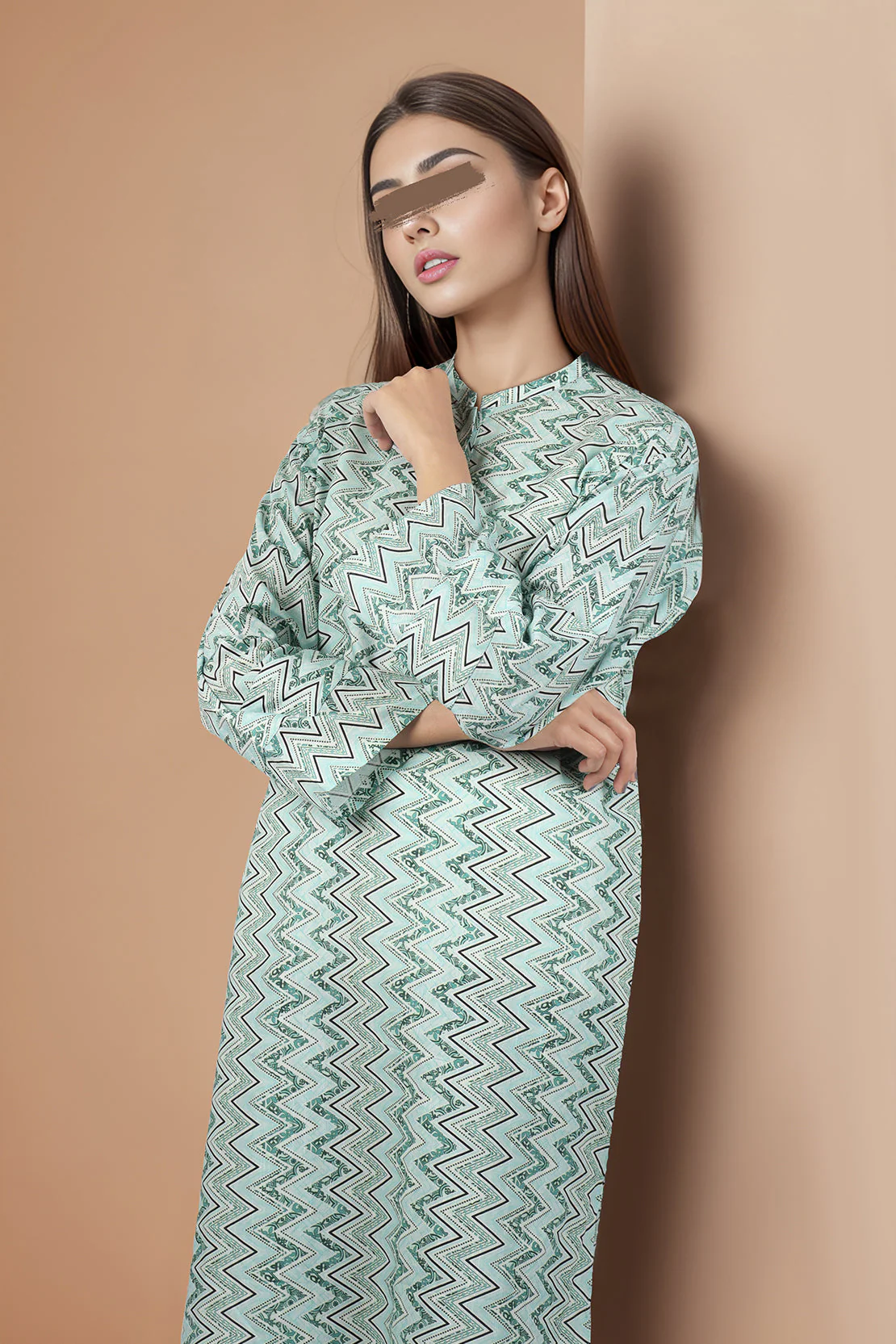 Printed Khaddar Stitched 2 Piece (Shirt/Trouser) - Image 2