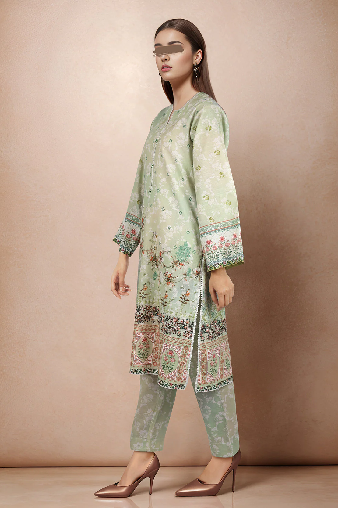 Printed Khaddar Stitched 2 Piece (Shirt/Trouser) - Image 2