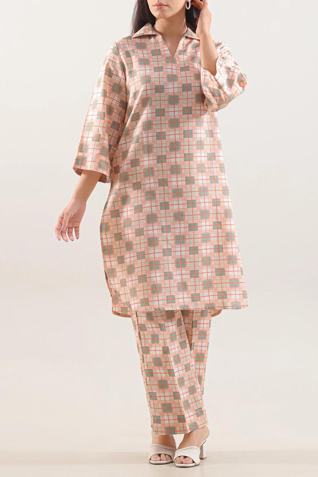 Printed Khaddar Stitched 2 Piece (Shirt/Trouser)