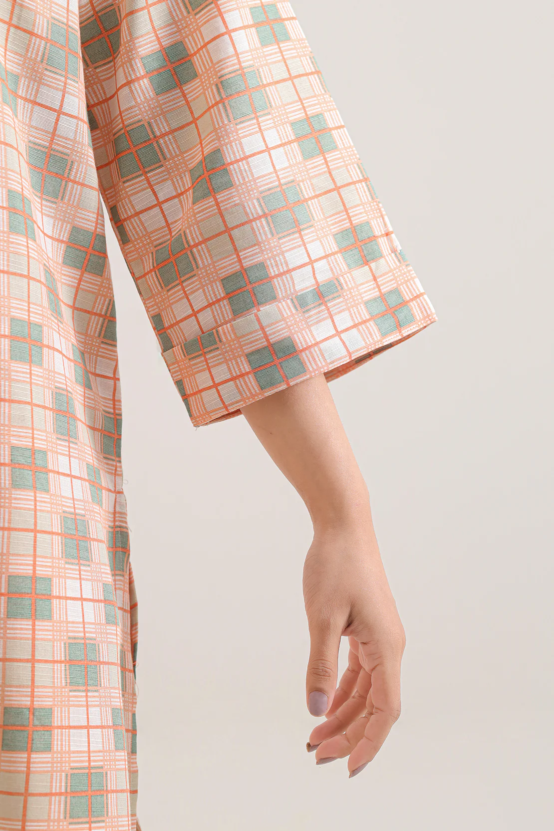 Printed Khaddar Stitched 2 Piece (Shirt/Trouser) - Image 5