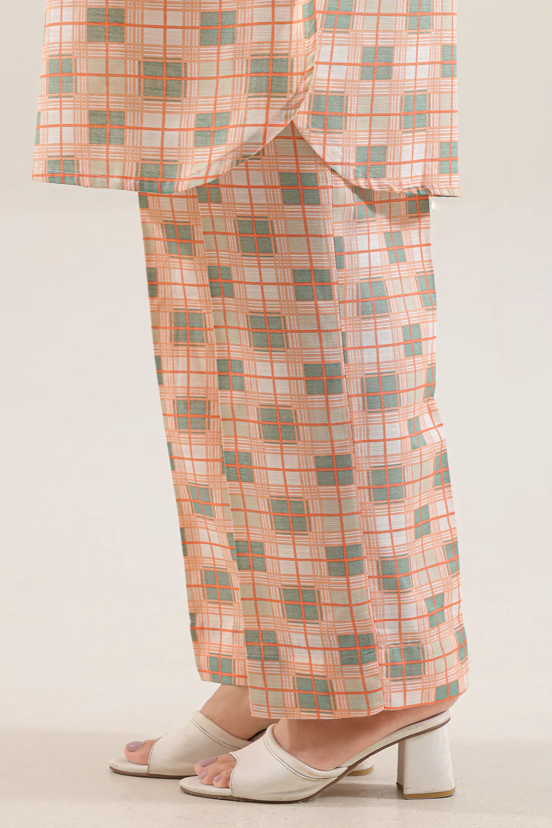 Printed Khaddar Stitched 2 Piece (Shirt/Trouser) - Image 6