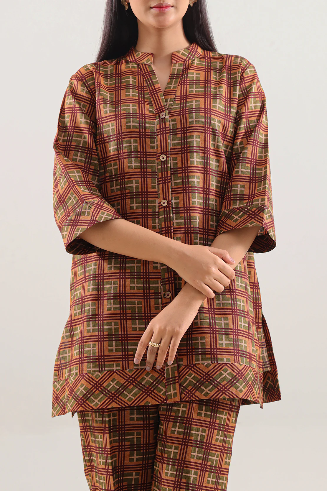 Printed Khaddar Stitched 2 Piece (Shirt/Trouser) - Image 2