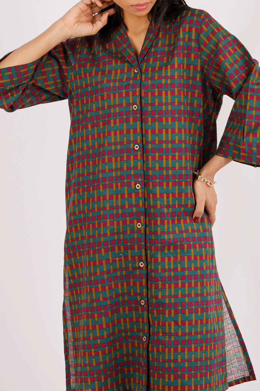 Printed Khaddar Stitched 2 Piece (Shirt/Trouser) - Image 3