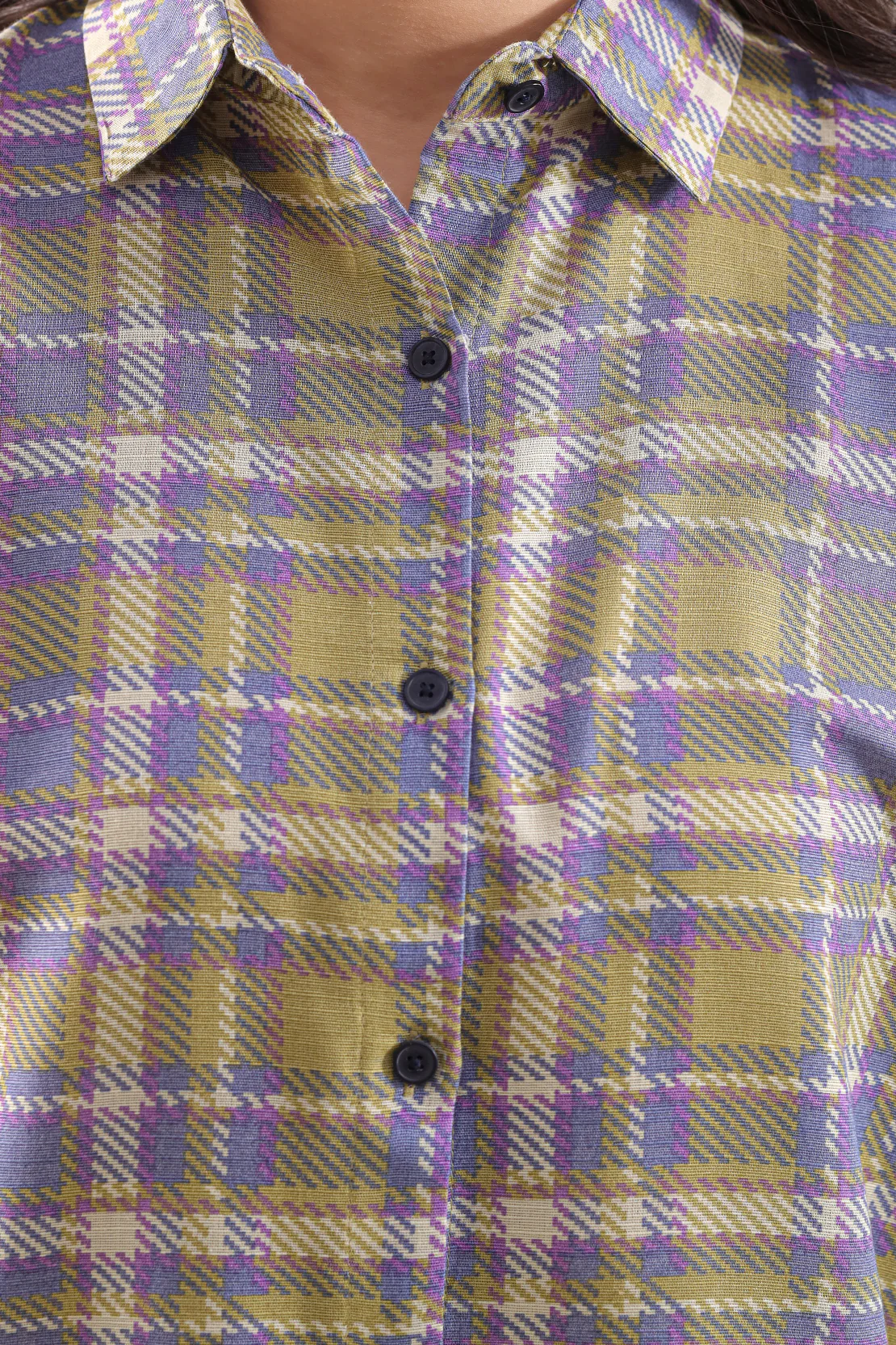 Printed Khaddar Stitched 2 Piece (Shirt/Trouser) - Image 4