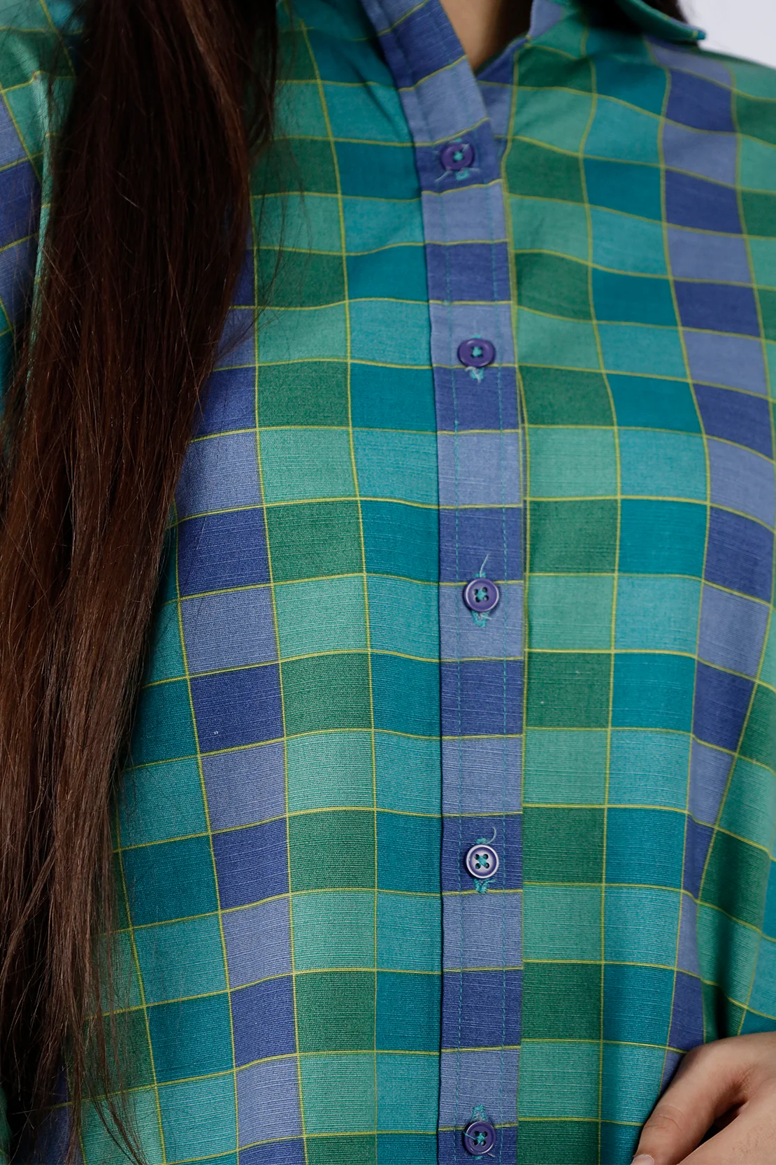 Printed Khaddar Stitched 2 Piece (Shirt/Trouser) - Image 4