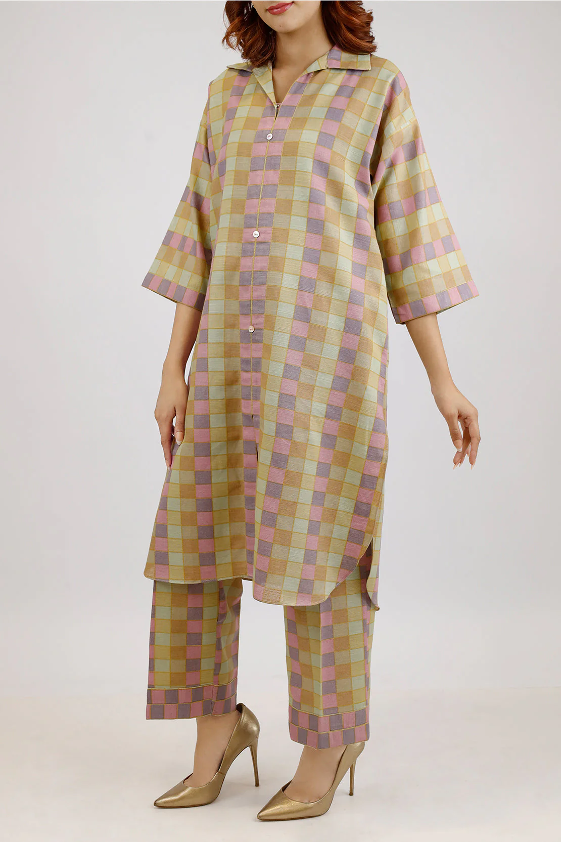 Printed Khaddar Stitched 2 Piece (Shirt/Trouser) - Image 3