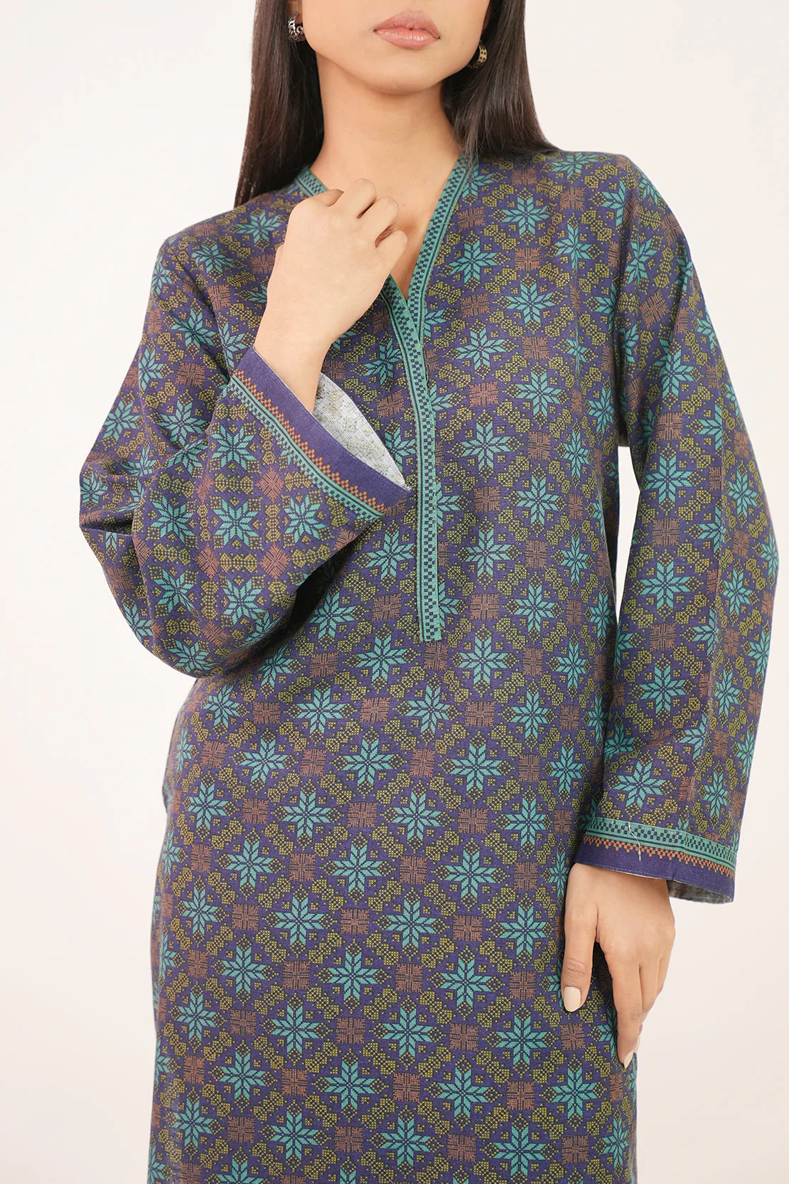 Printed Khaddar Stitched 2 Piece (Shirt/Trouser) - Image 3