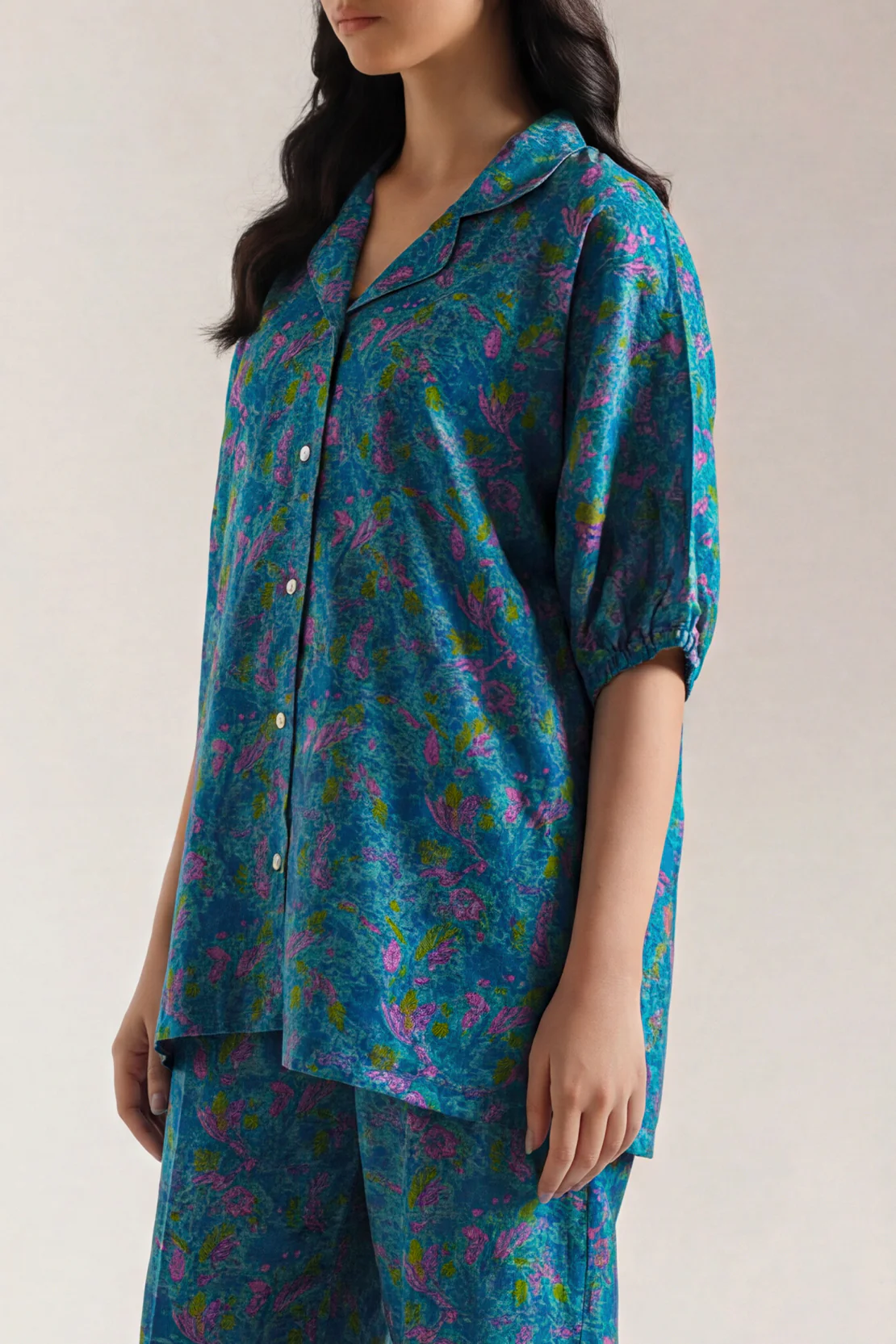 Printed Khaddar Stitched 2 Piece (Shirt/Trouser) - Image 2