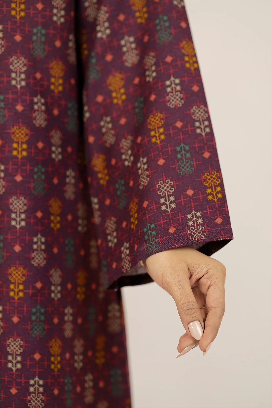 Printed Khaddar Stitched 2 Piece (Shirt/Trouser) - Image 4