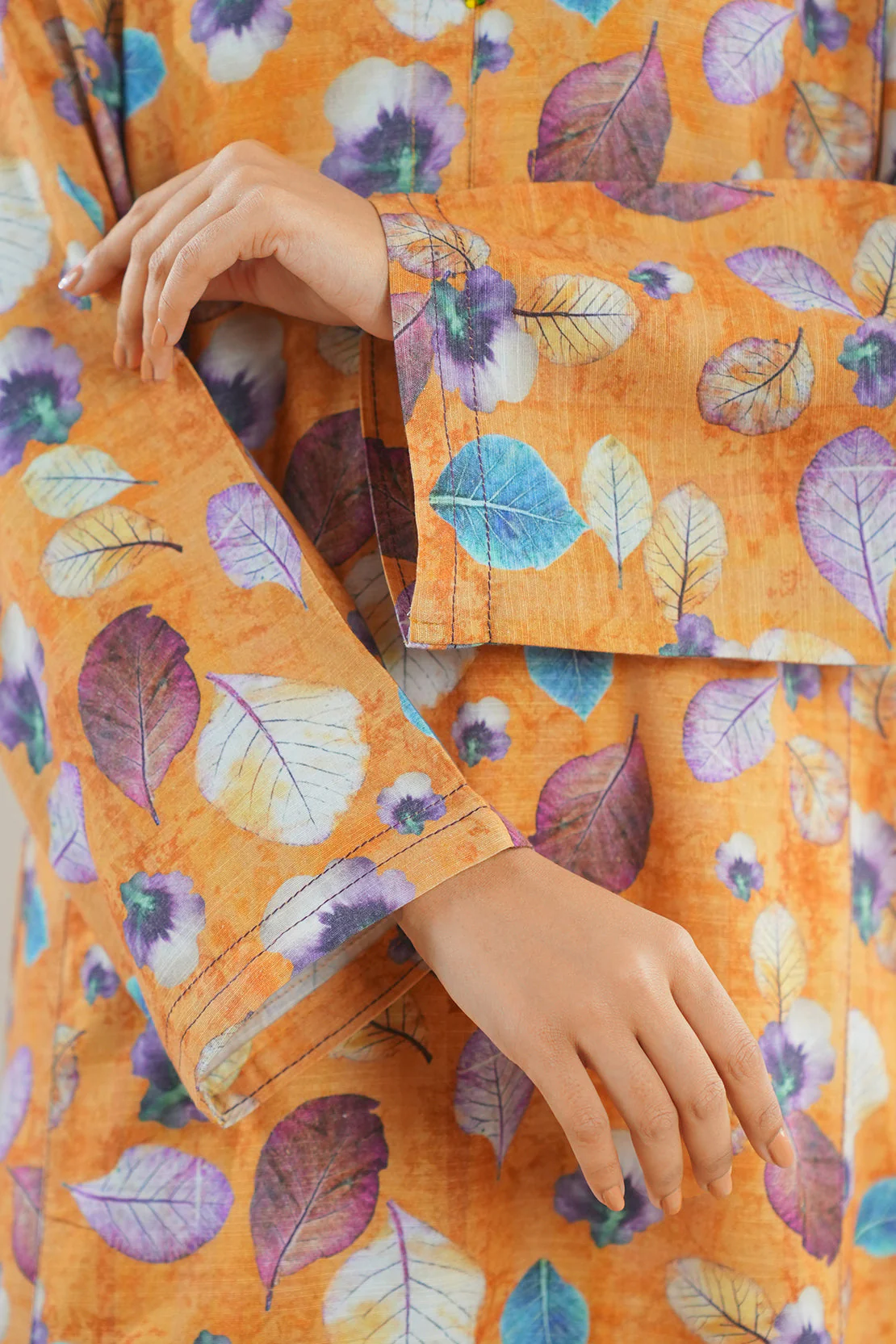 Printed Khaddar Stitched 2 Piece (Shirt/Trouser) - Image 7
