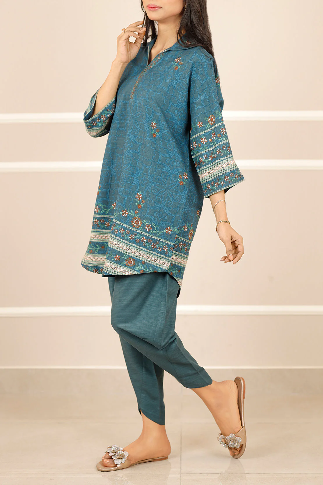 Printed Khaddar Stitched 2 Piece (Shirt/Trouser) - Image 4