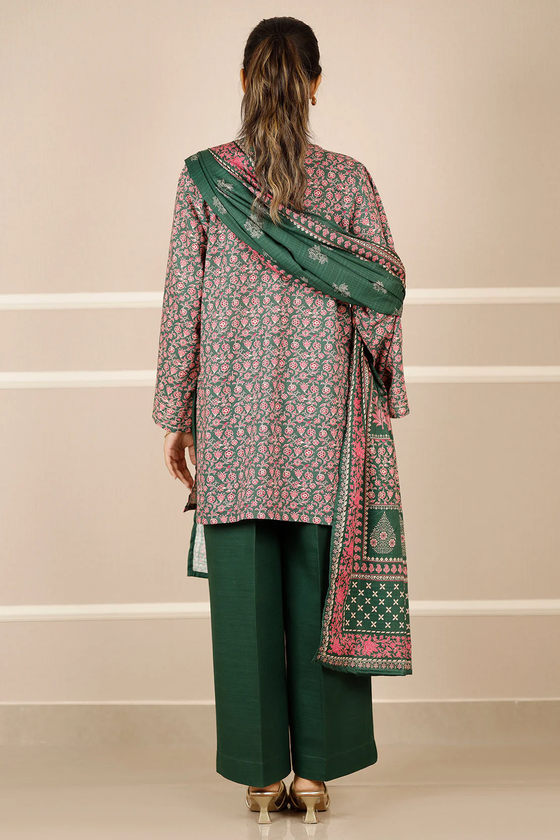 Printed Khaddar Stitched 2 Piece (Shirt/Trouser) - Image 4