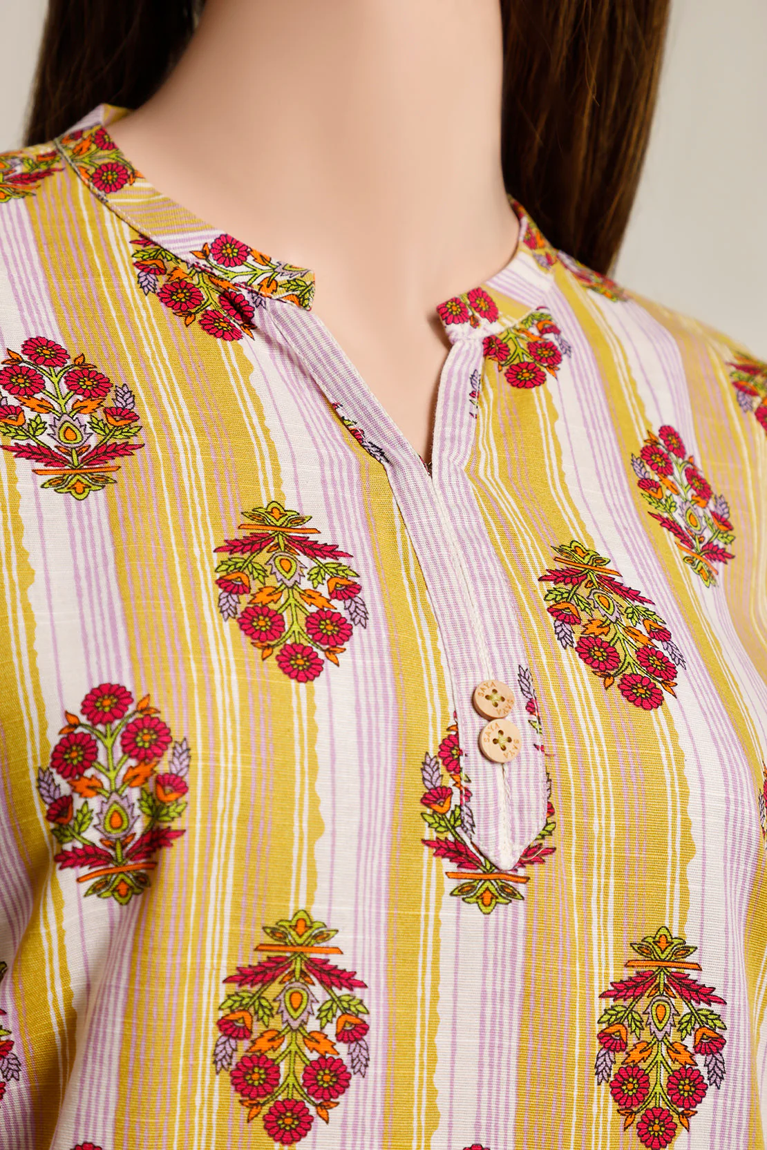 Printed Khaddar Stitched 2 Piece (Shirt/Trouser) - Image 3