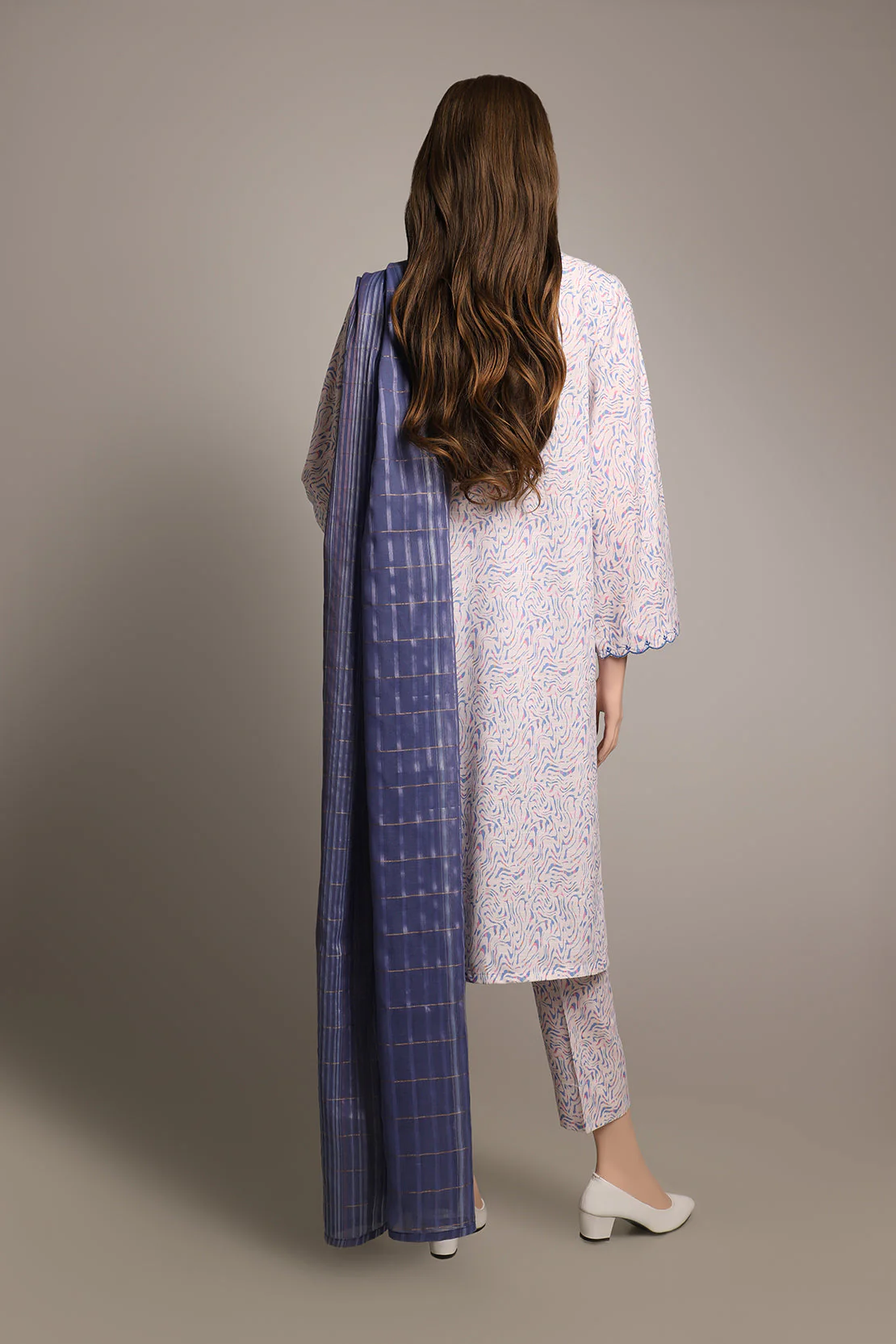 Printed Khaddar Stitched 2 Piece (Shirt/Trouser) - Image 2